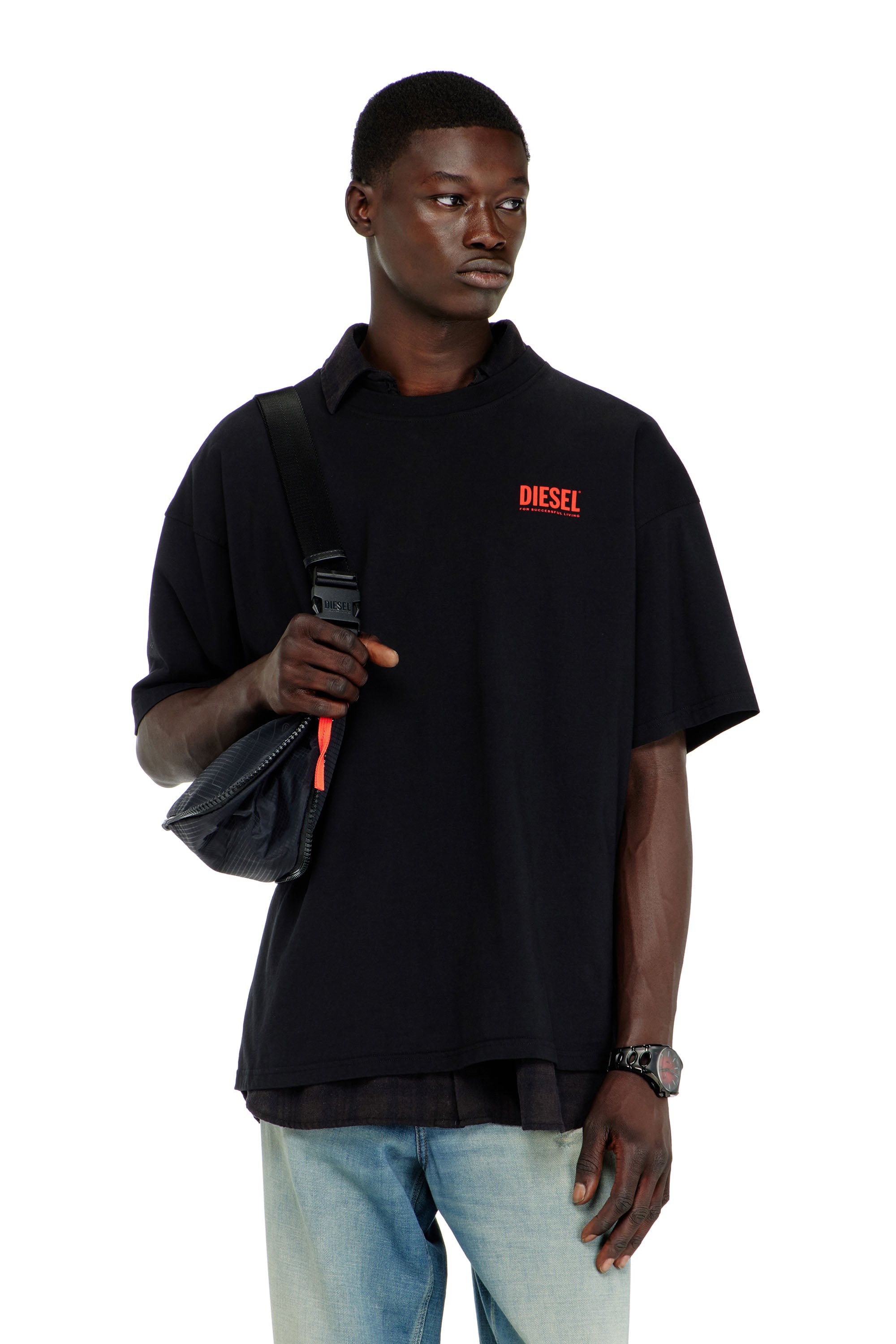 Diesel - T-BOXT-BISK, Male's Tシャツ in ブラック - 1