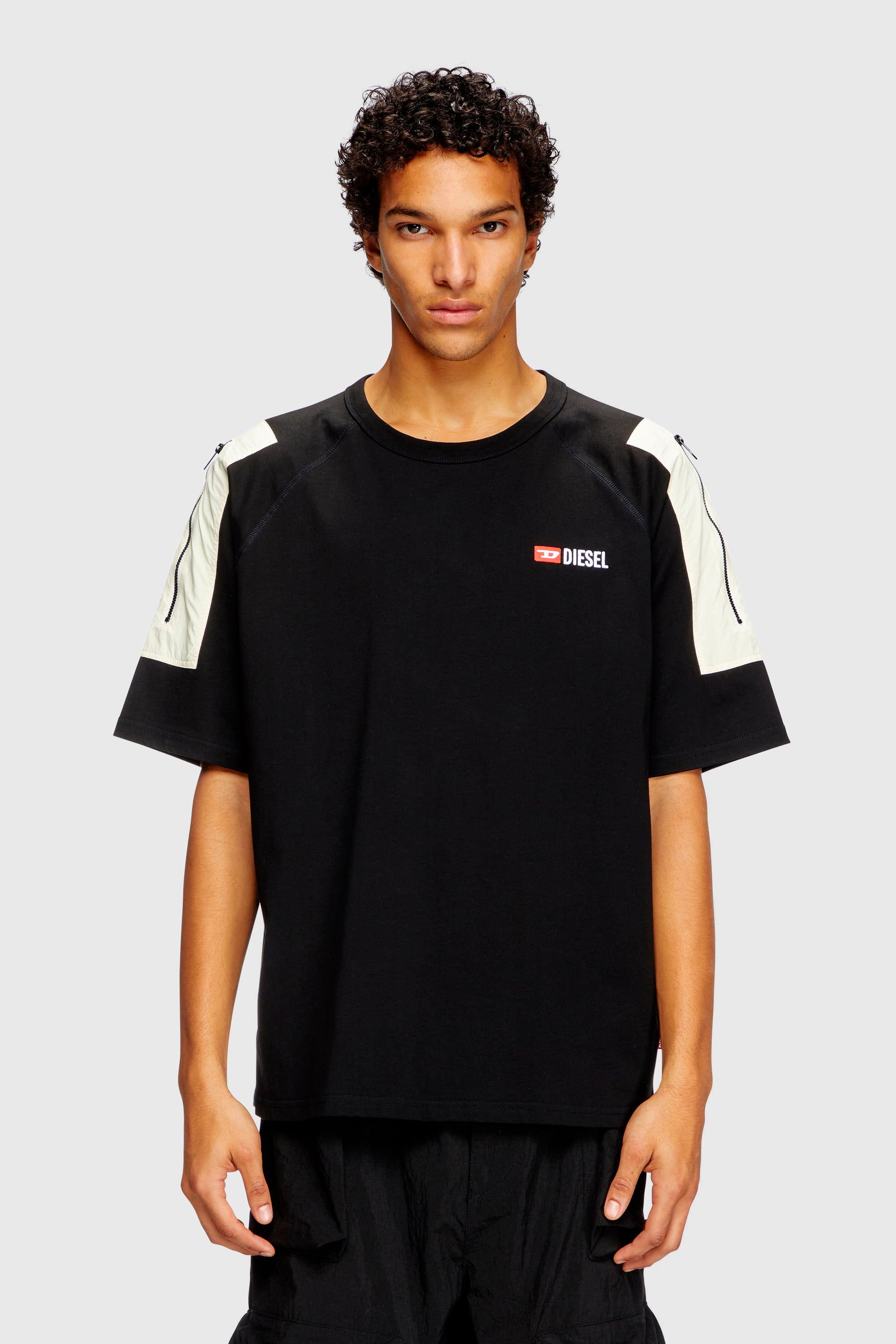 Diesel - T-shirt（BLACK）, Male's T-shirt（BLACK） in ブラック - 1