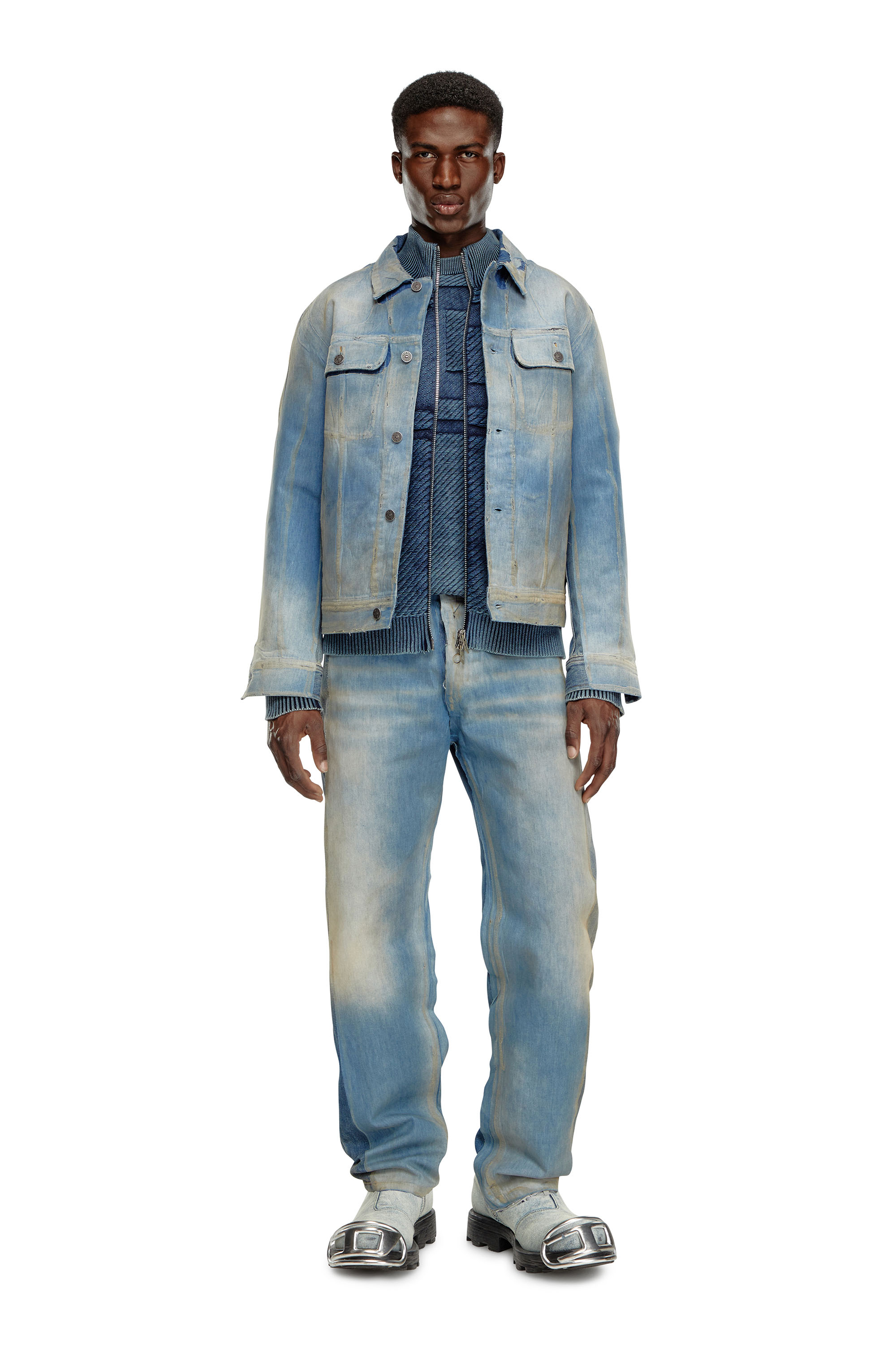 Diesel - D-BARCY-S3, Male's Trucker jacket in peel-off denim in ライトブルー - 2