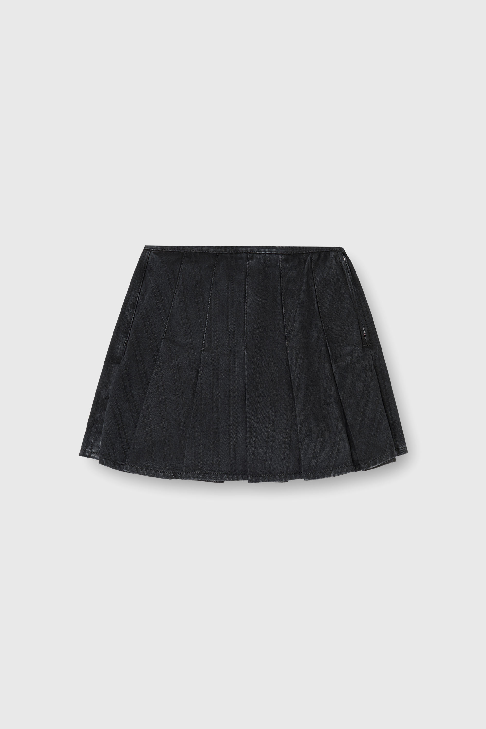 Diesel - DE-SHERO, Female's デニムショートパンツ in ブラック - 2