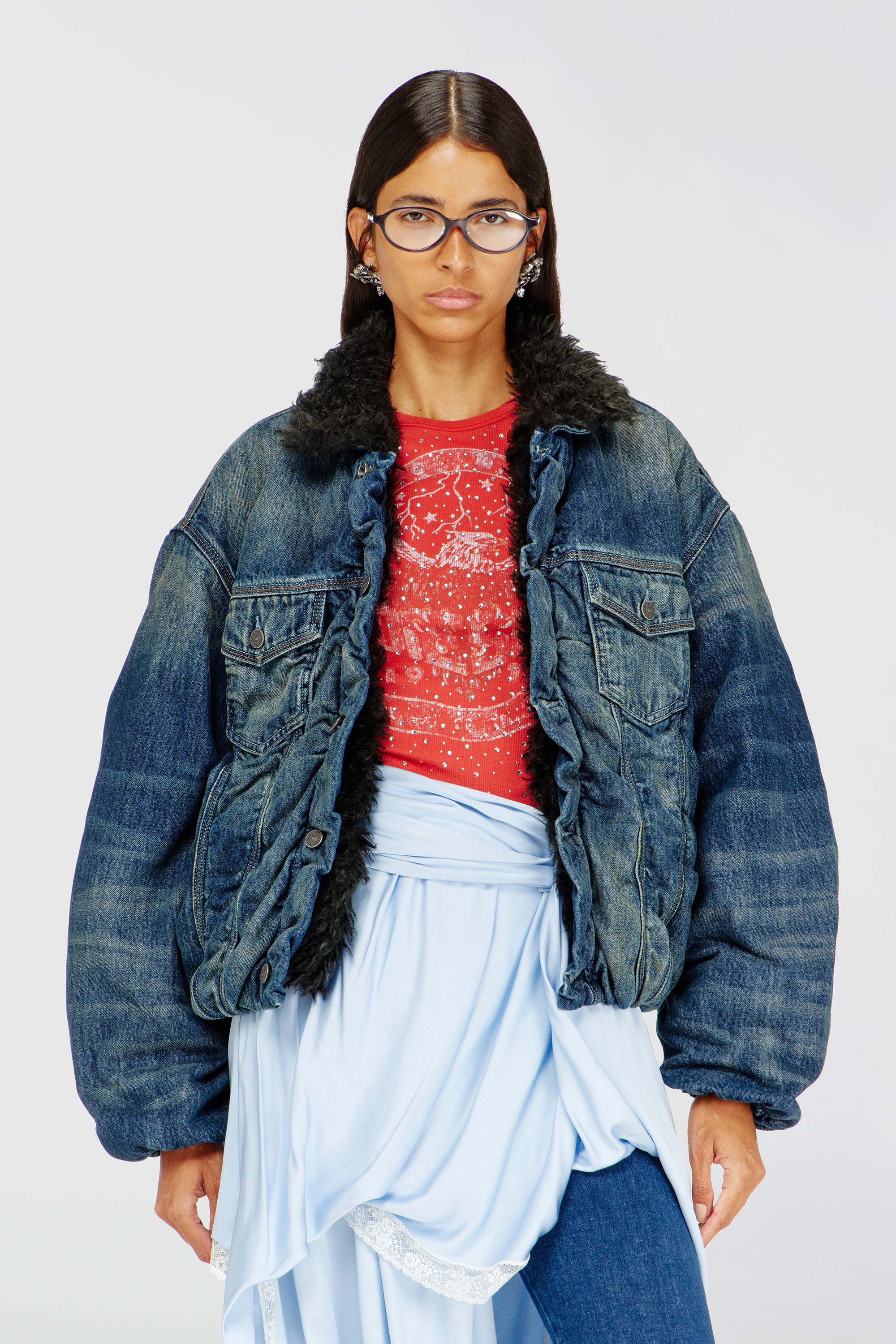 Diesel - D-CURLY-FSJ1, Unisex's Teddy-lined trucker jacket in denim in ダークブルー - 1