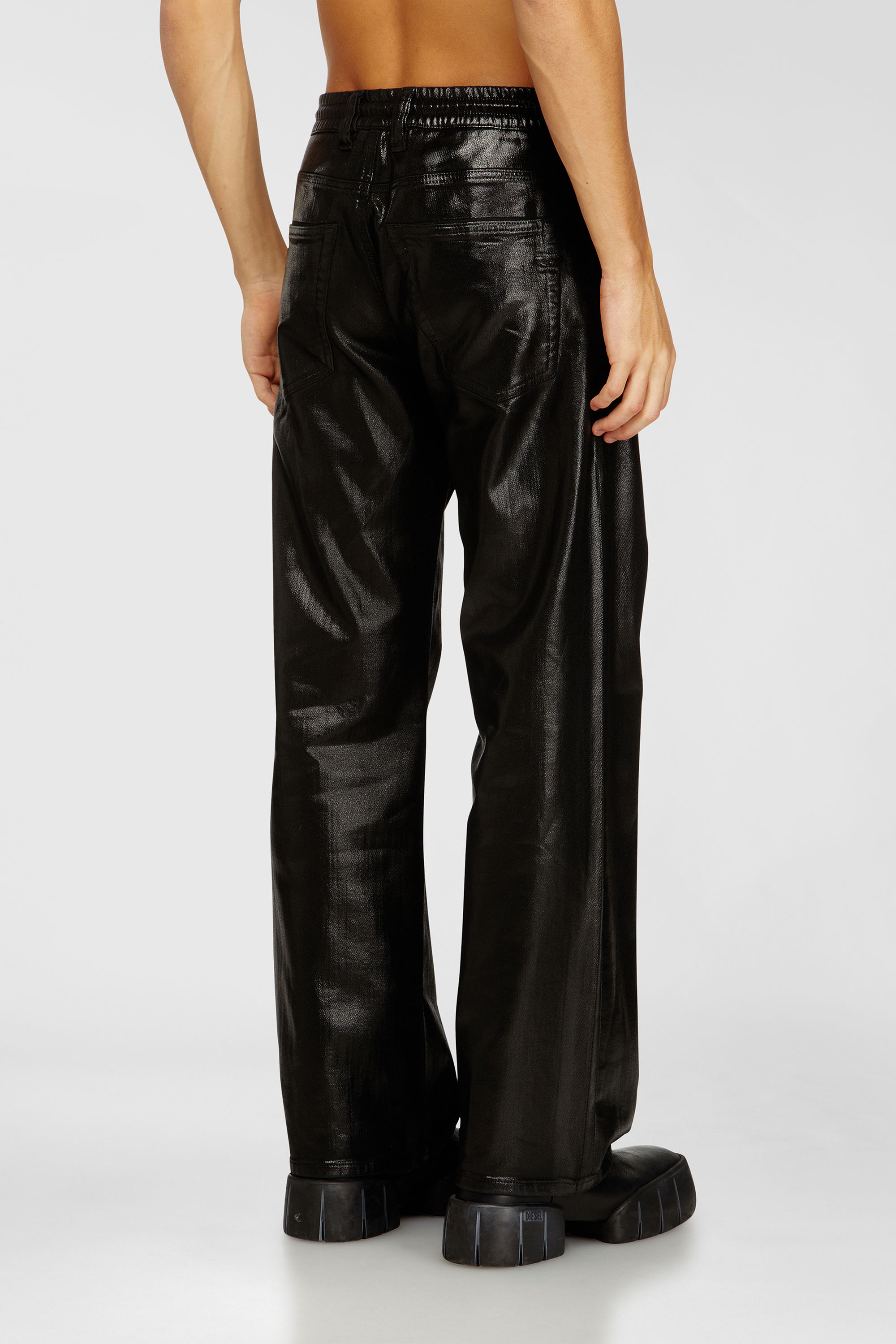 Diesel - Male's Relaxed 2080 D-Reel Joggjeans&reg; 068VD, ブラック/ダークグレー - 4