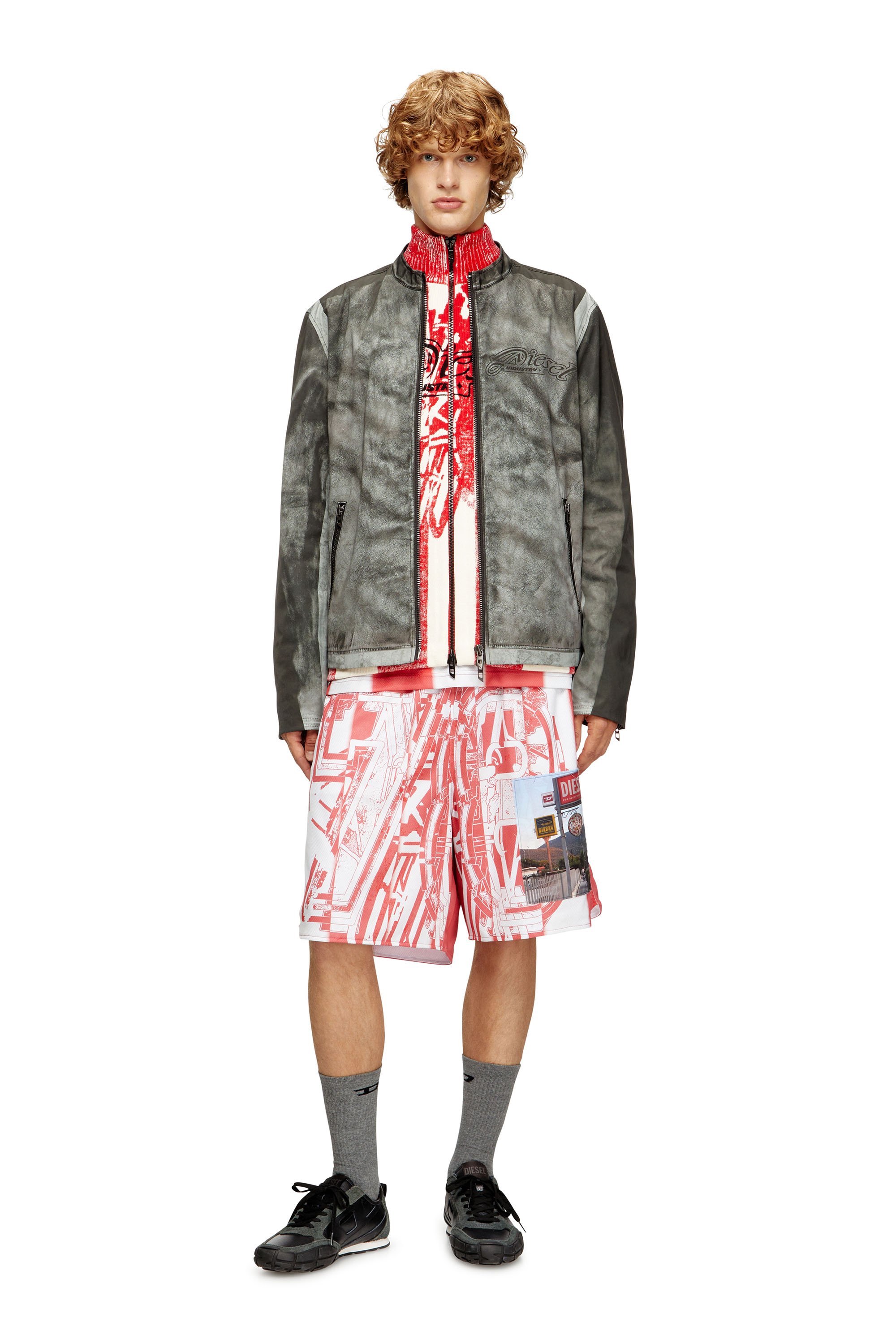 Diesel - P-KURT, Male's Striped shorts with photo patches in レッド/ホワイト - 2