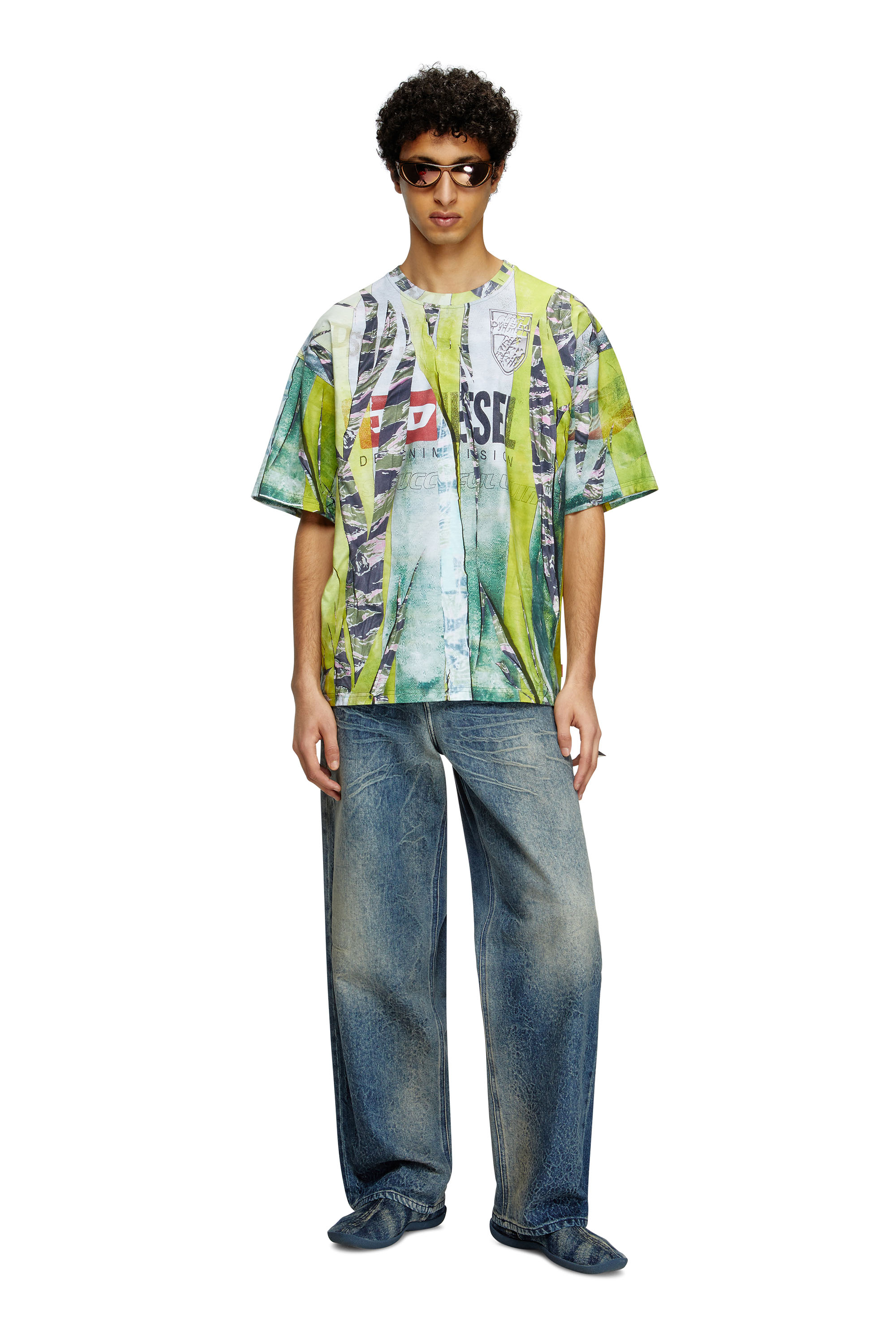 Diesel - T-BOXT-R13, Male's T-shirt with trompe l'oeil cracked print in グリーン/イエロー - 1