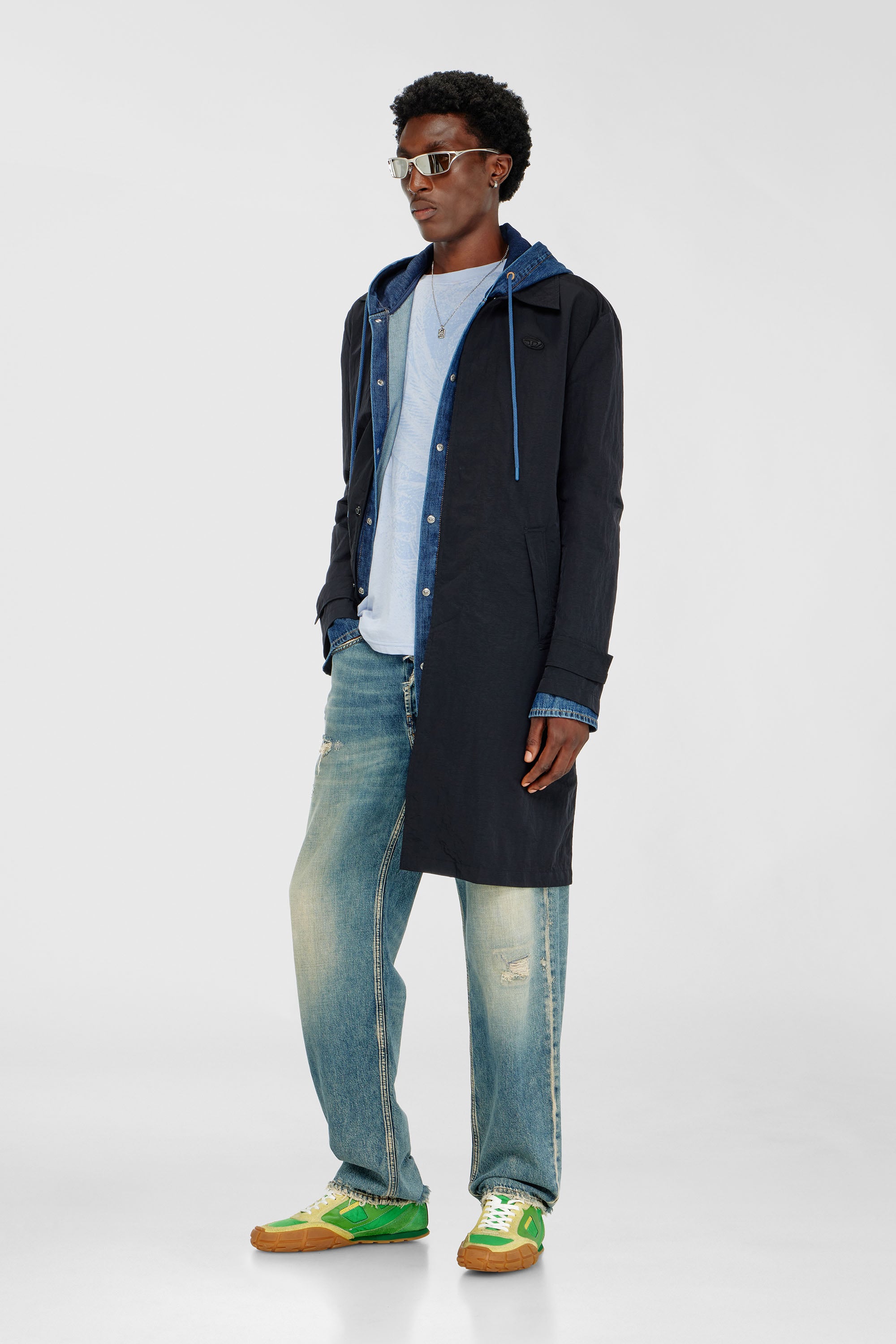Diesel - J-BURHAT, Male's コート in ブラック - 1
