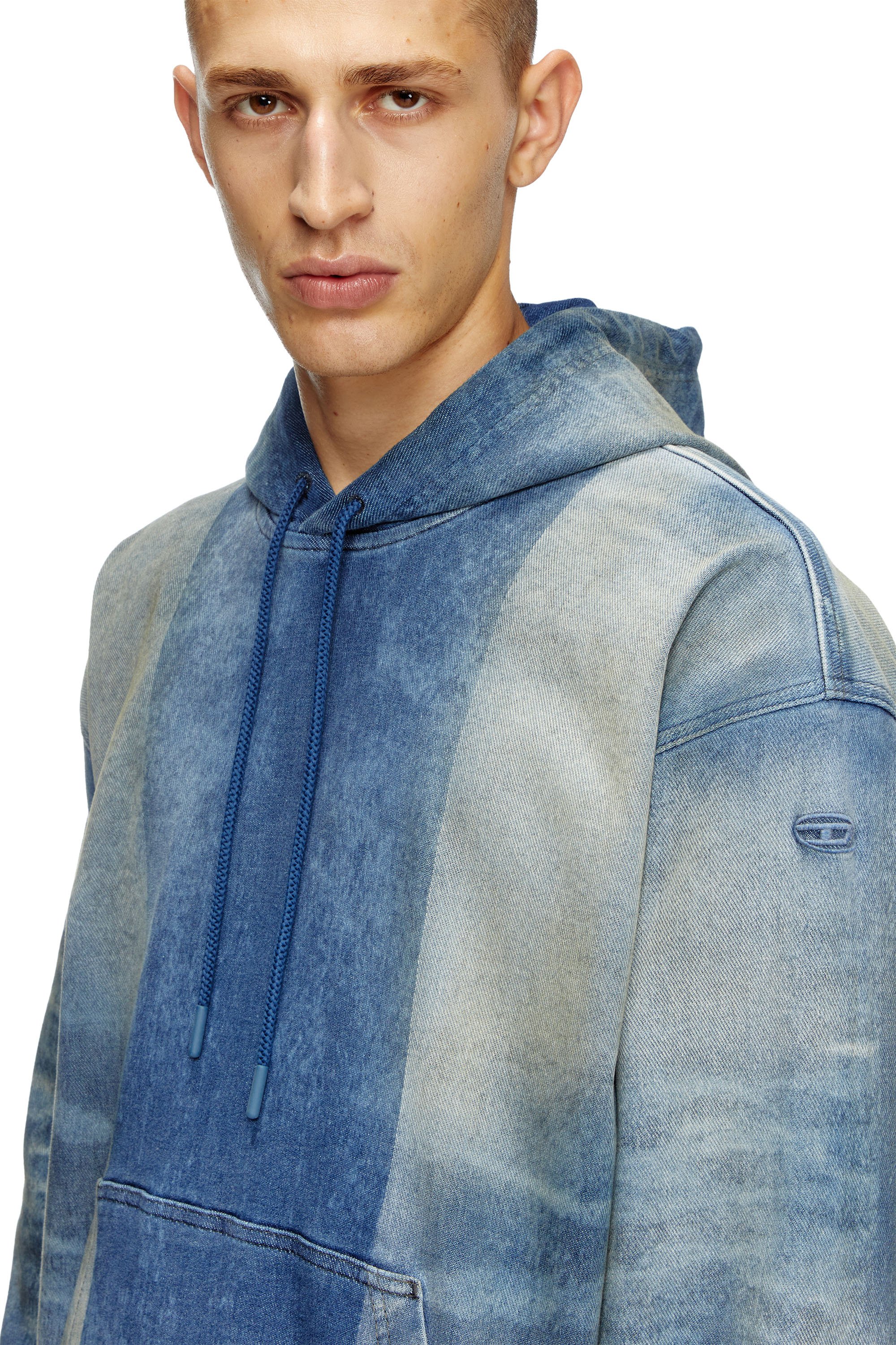 Diesel - D-UM-RIB-FSF TRACK, Unisex's Hoodie in Track Denim with solarised folds in ミディアムブルー - 5