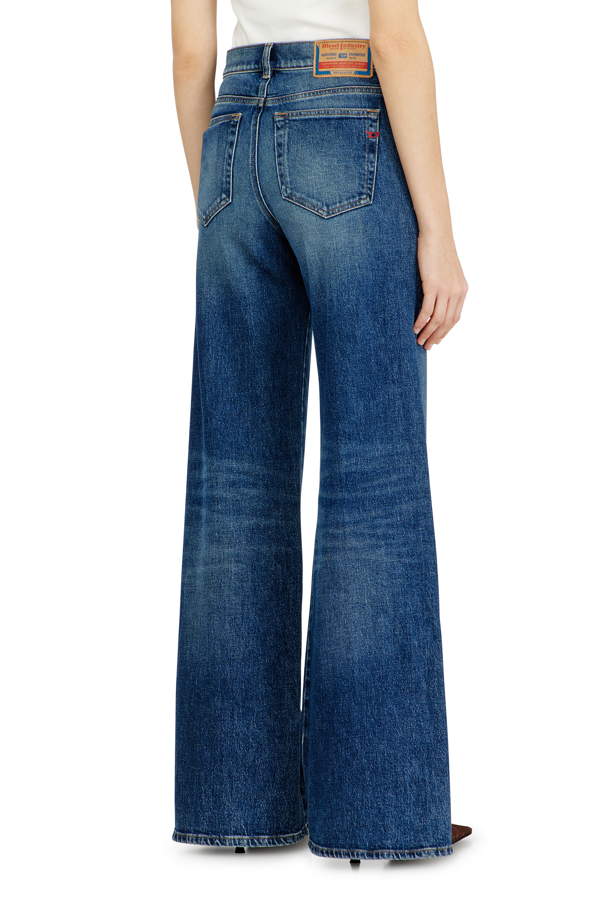 Diesel - Female's Flare Jeans 1978 D-Akemi 09L21, ミディアムブルー - 5