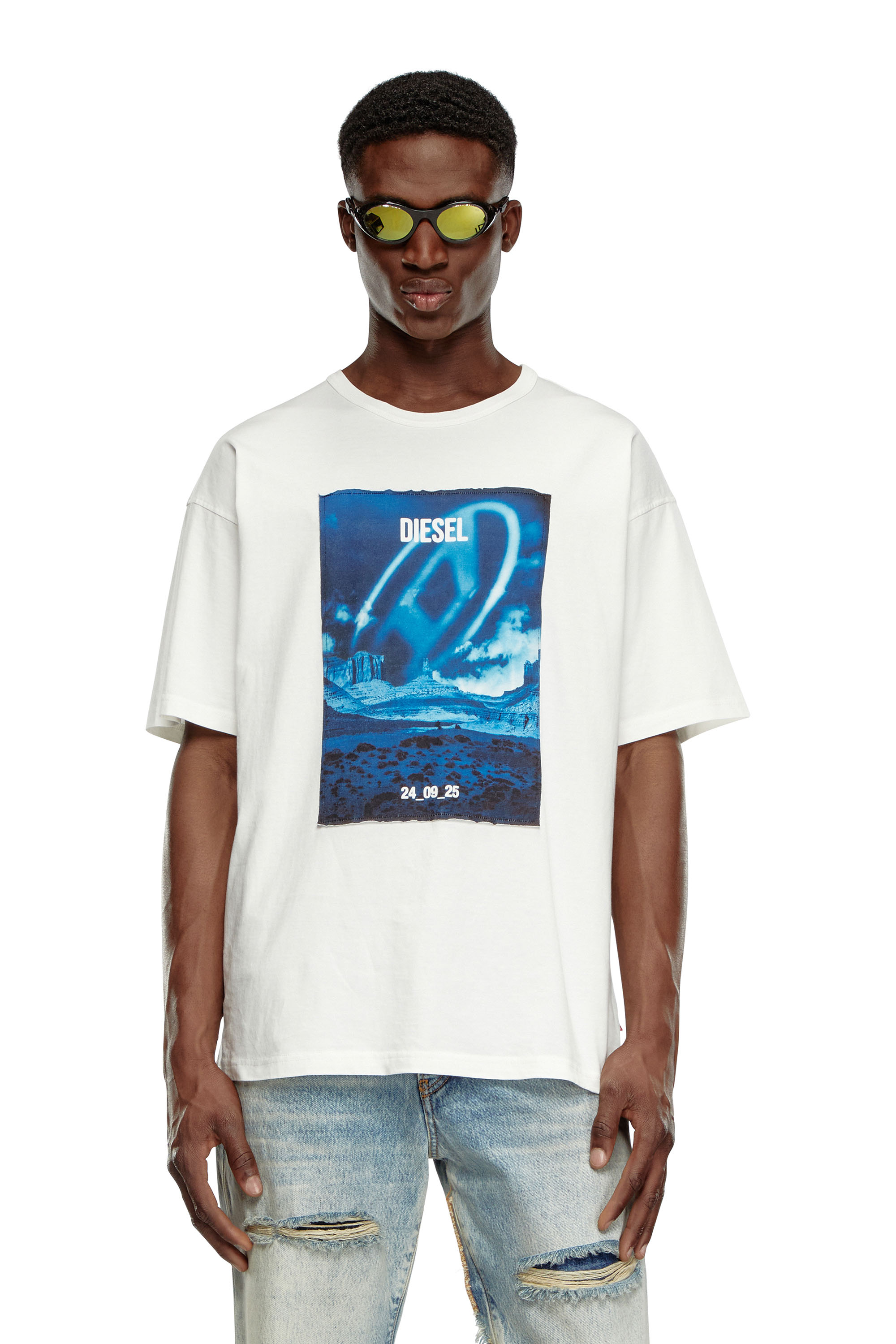 Diesel - T-BOXT-Q16, Male's Long-sleeve T-shirt with printed patch in ホワイト - 1