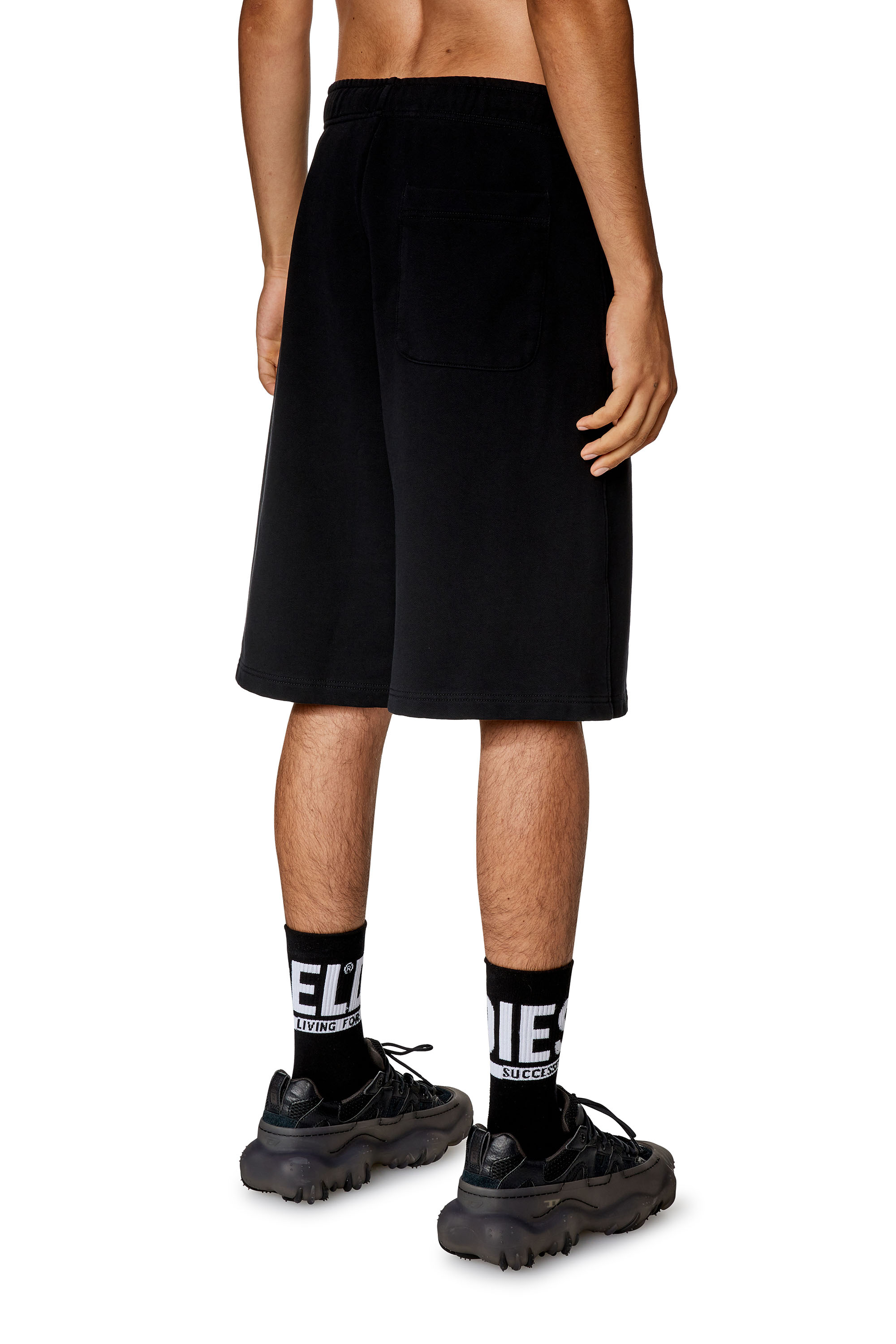 Diesel - P-MARSHY-OD, Male's ショートパンツスウェット in ブラック - 4