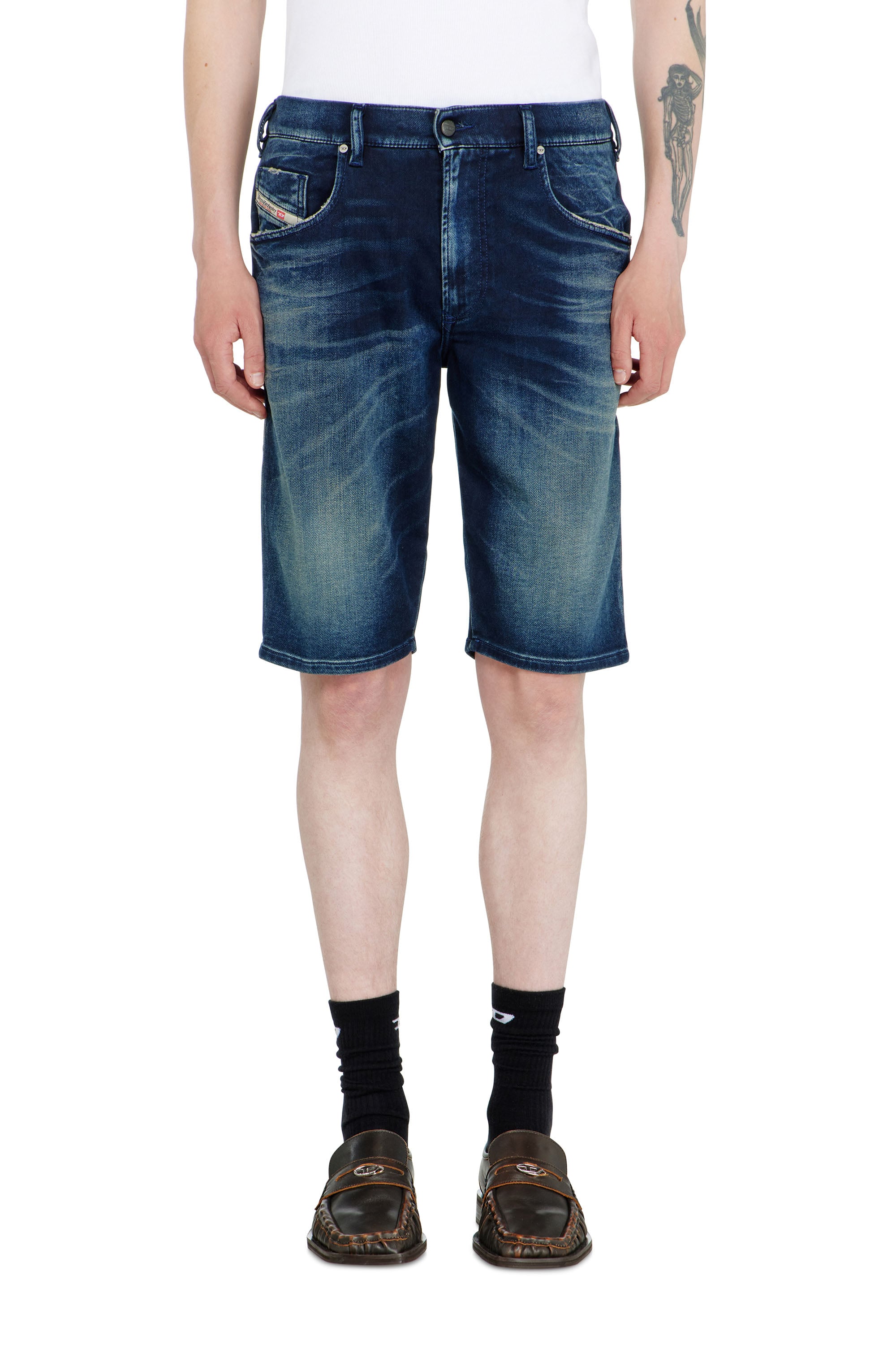 Diesel - 2033 D-KROOLEY-SHORT-BW JOGG, Male's ジョグ ショートパンツ in ダークブルー - 2