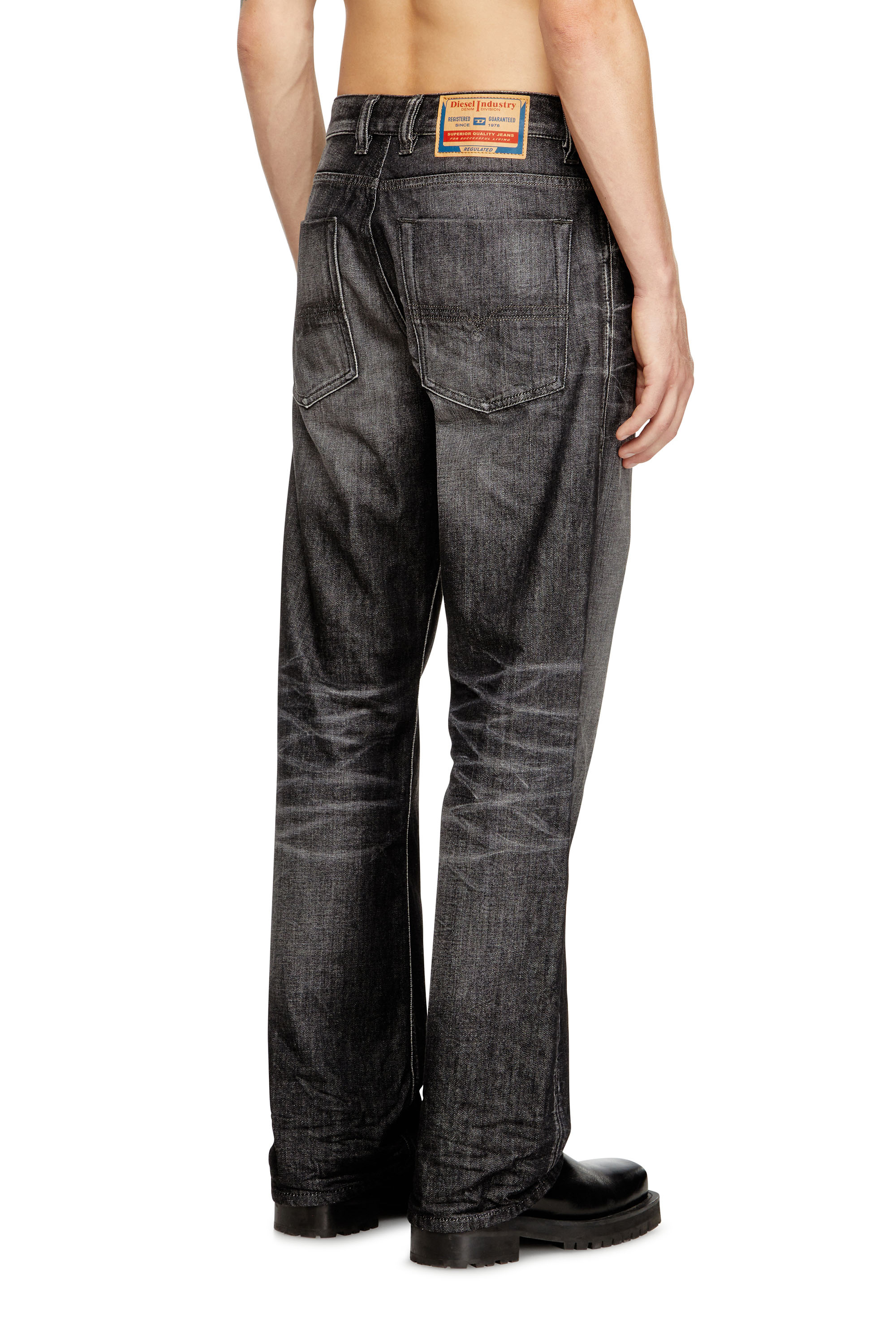 Diesel - Male's Relaxed Jeans 1980 D-Eeper 09M63, ブラック/ダークグレー - 4