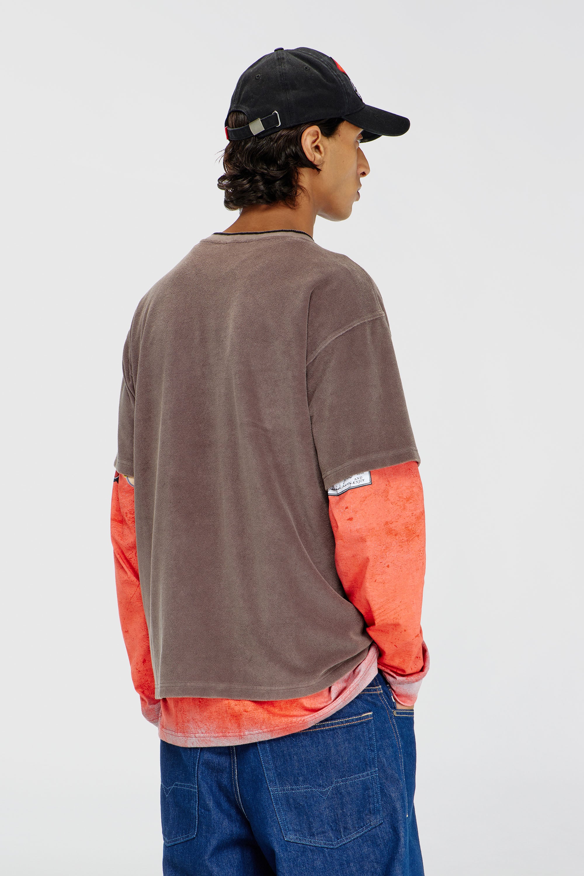 Diesel - T-SPONGY, Male's Tシャツ in ブラウン - 4