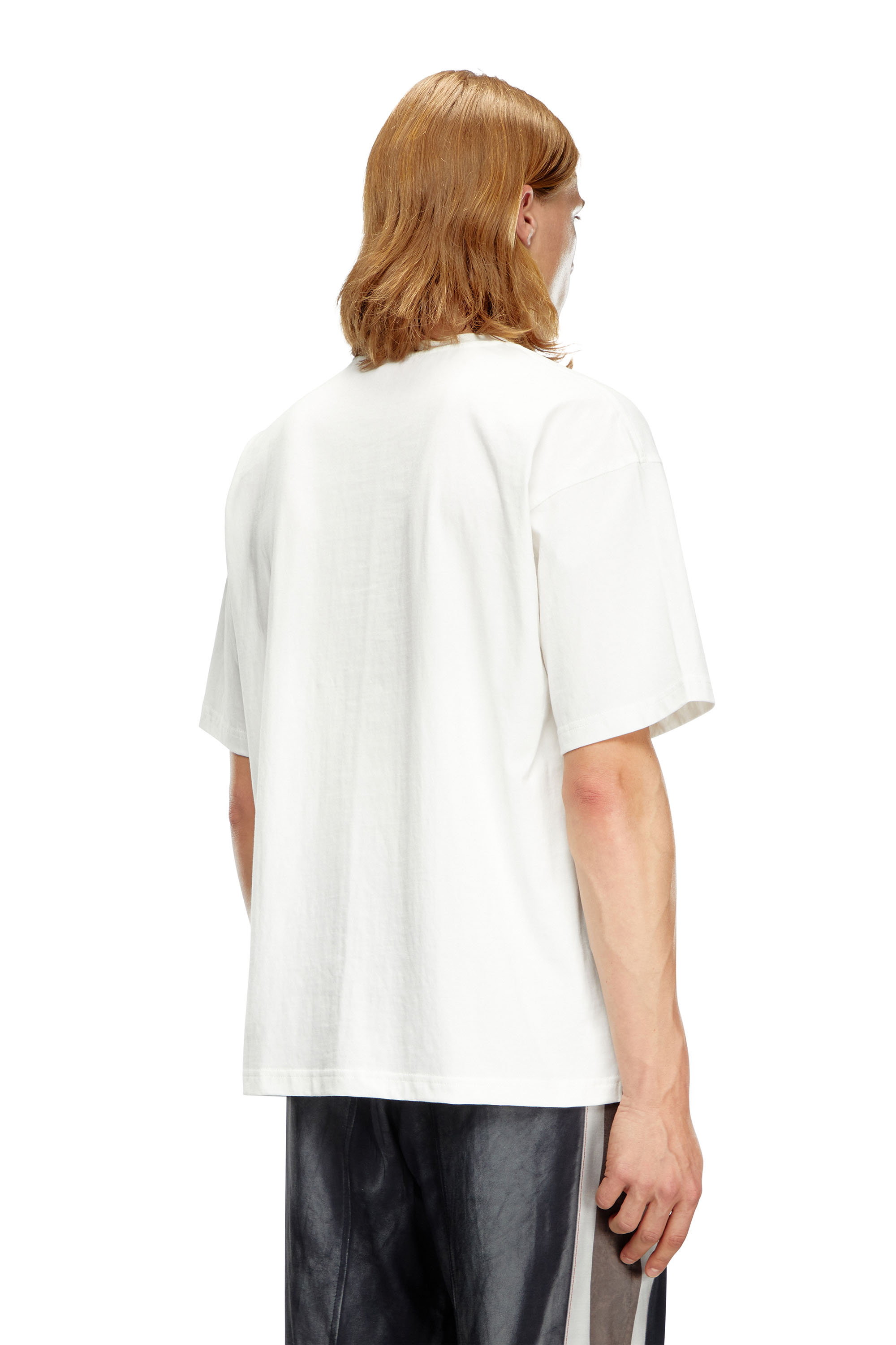 Diesel - T-BOXT-Q22, Male's Faded T-shirt with Oval D print in ホワイト - 4