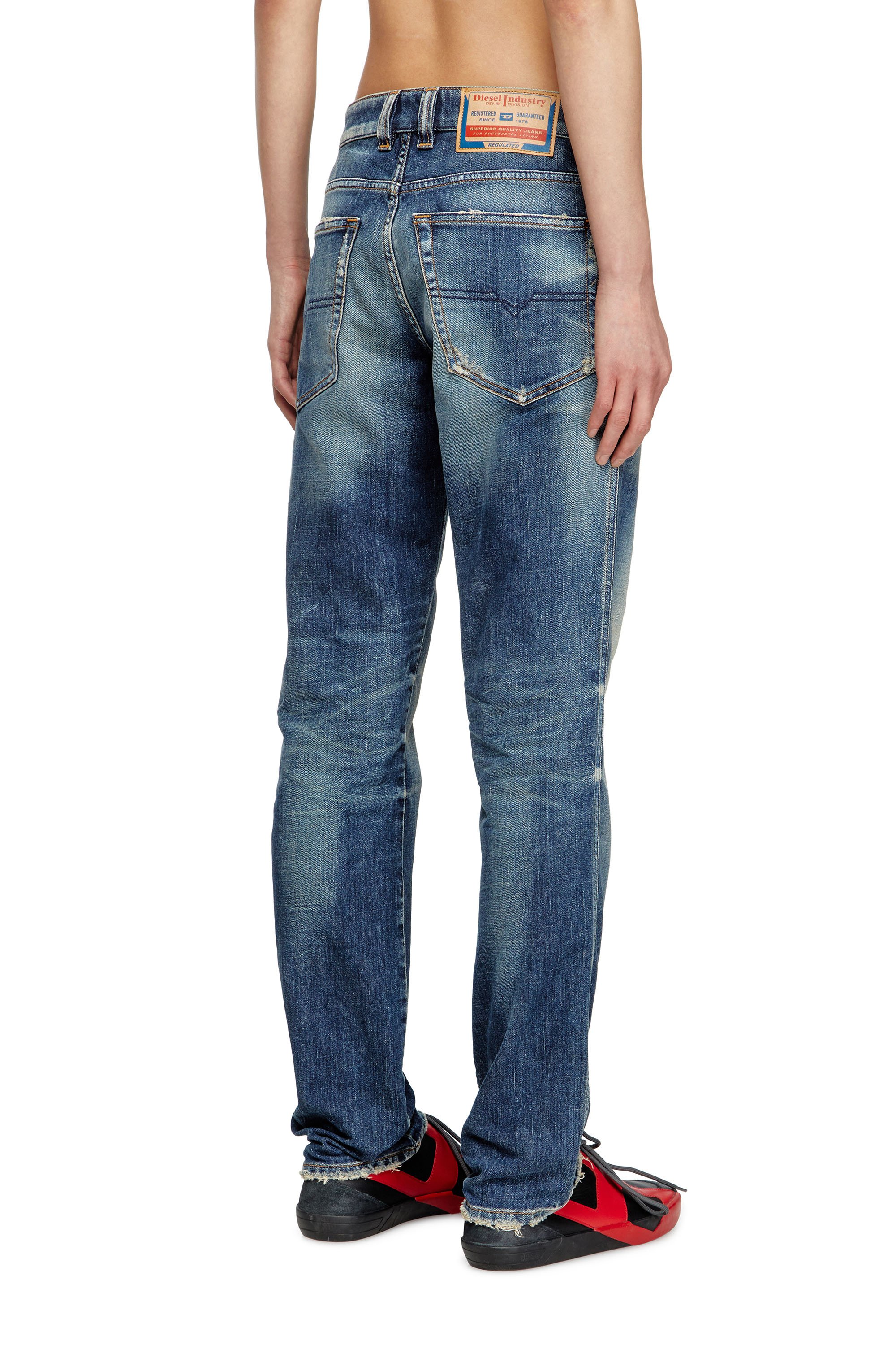 Diesel - Male's Slim Jeans 1993 D-Vyl 09M55, ダークブルー - 4