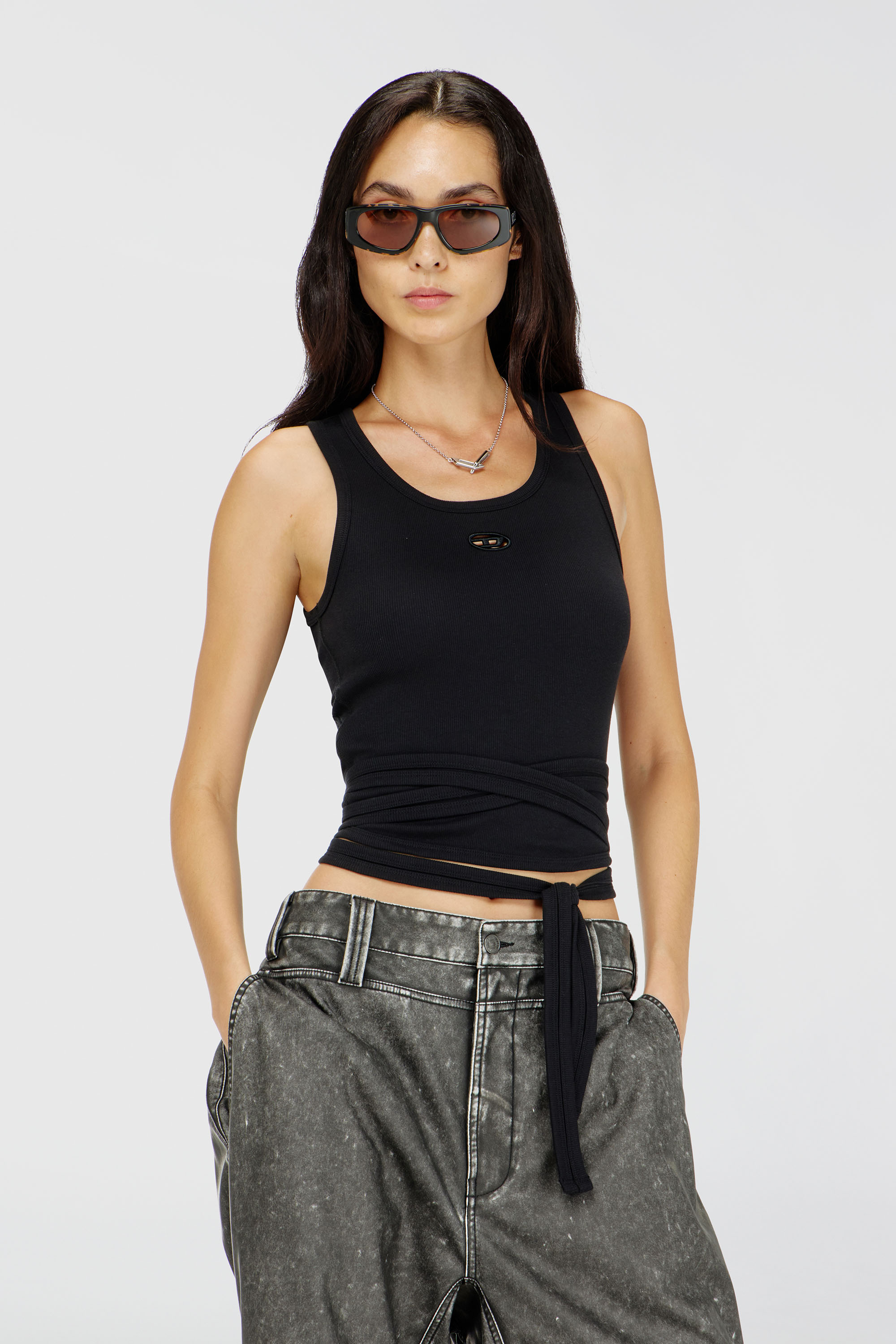 Diesel - T-ANKY-TAIL-S1, Female's スリーブレストップ in ブラック - 1