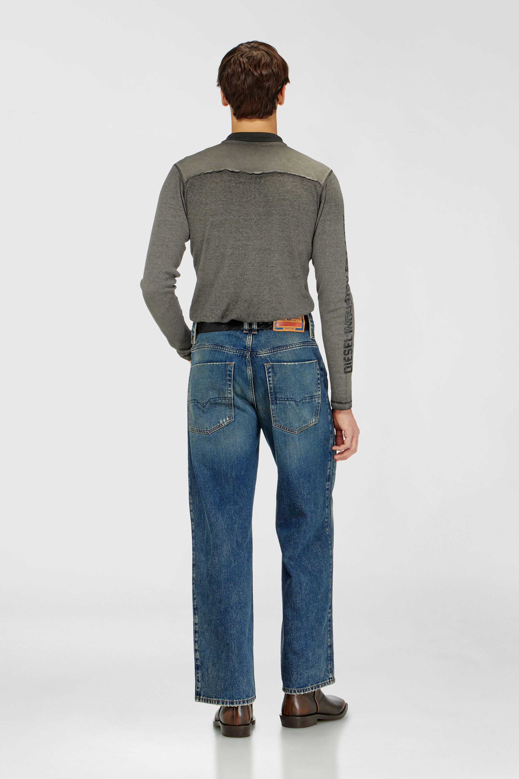 Diesel - Unisex's Relaxed Jeans 1982 D-Hakou 007FP, ダークブルー - 3
