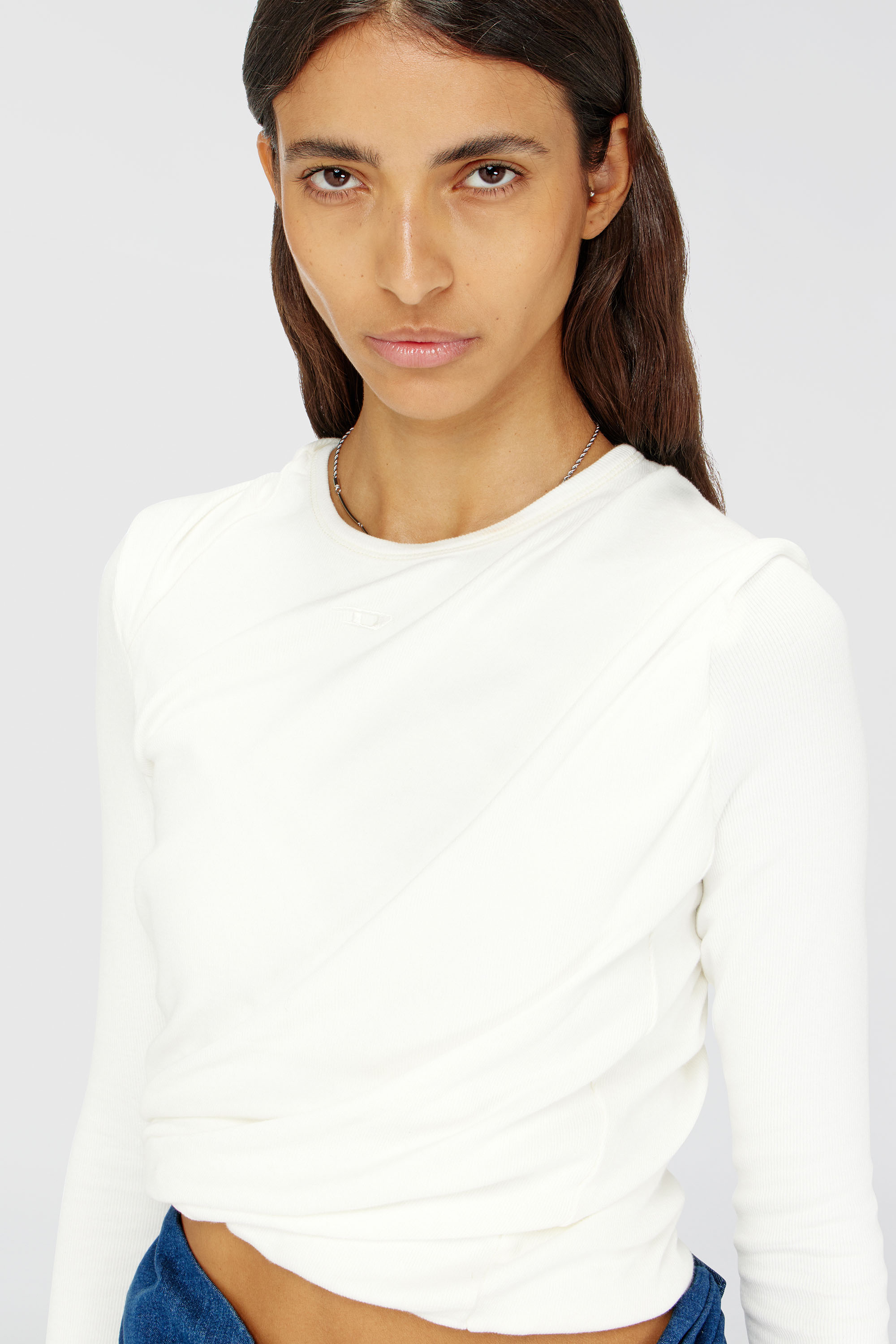 Diesel - T-ASAY-PL, Female's Rucked-up long-sleeve T-shirt in double-layer jersey in ホワイト - 5