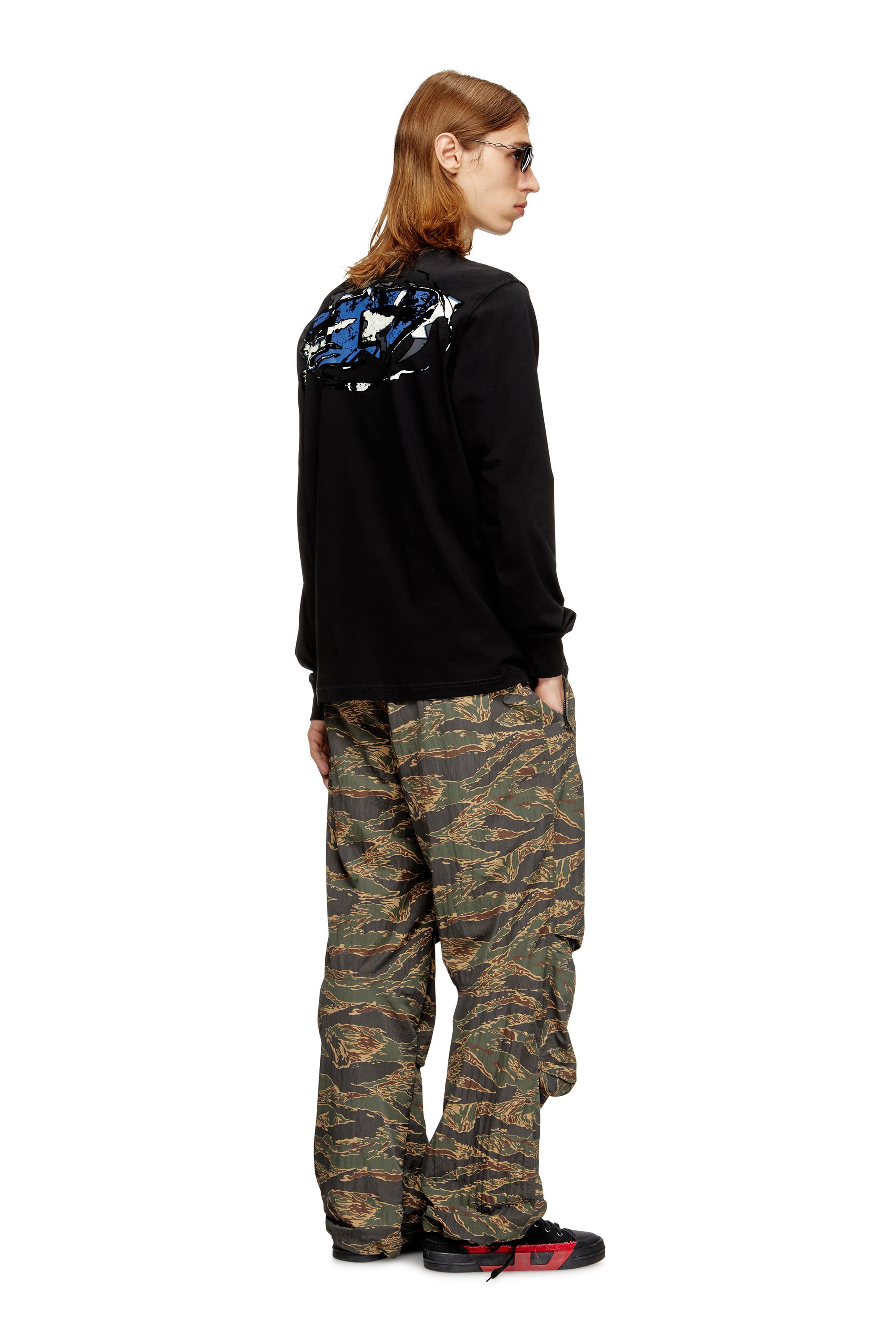 Diesel - T-ADJUST-LS-T1, Male's Cotton T-shirt with back graphic print in ブラック - 2