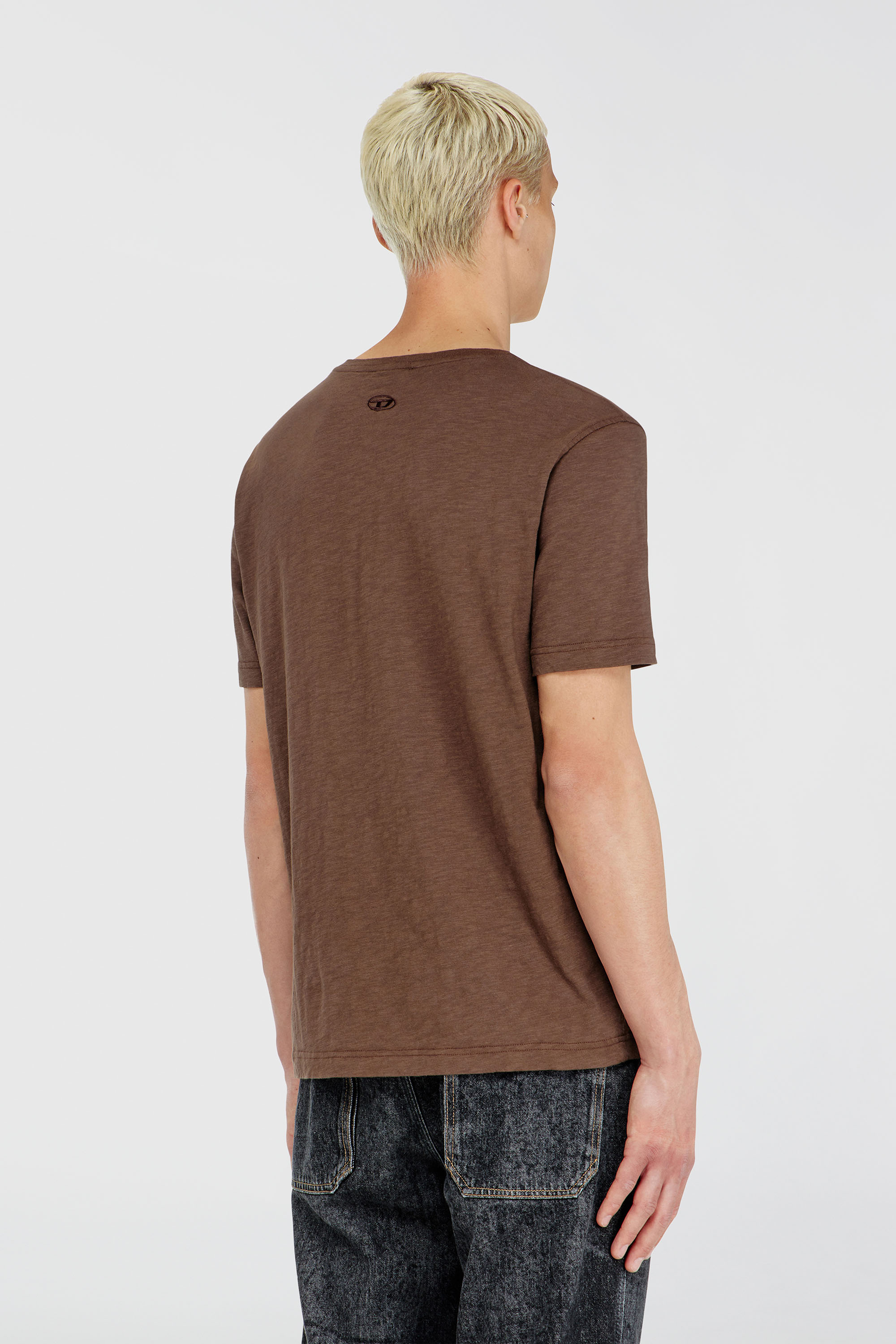 Diesel - T-ANSY-V, Male's Tシャツ in ブラウン - 4