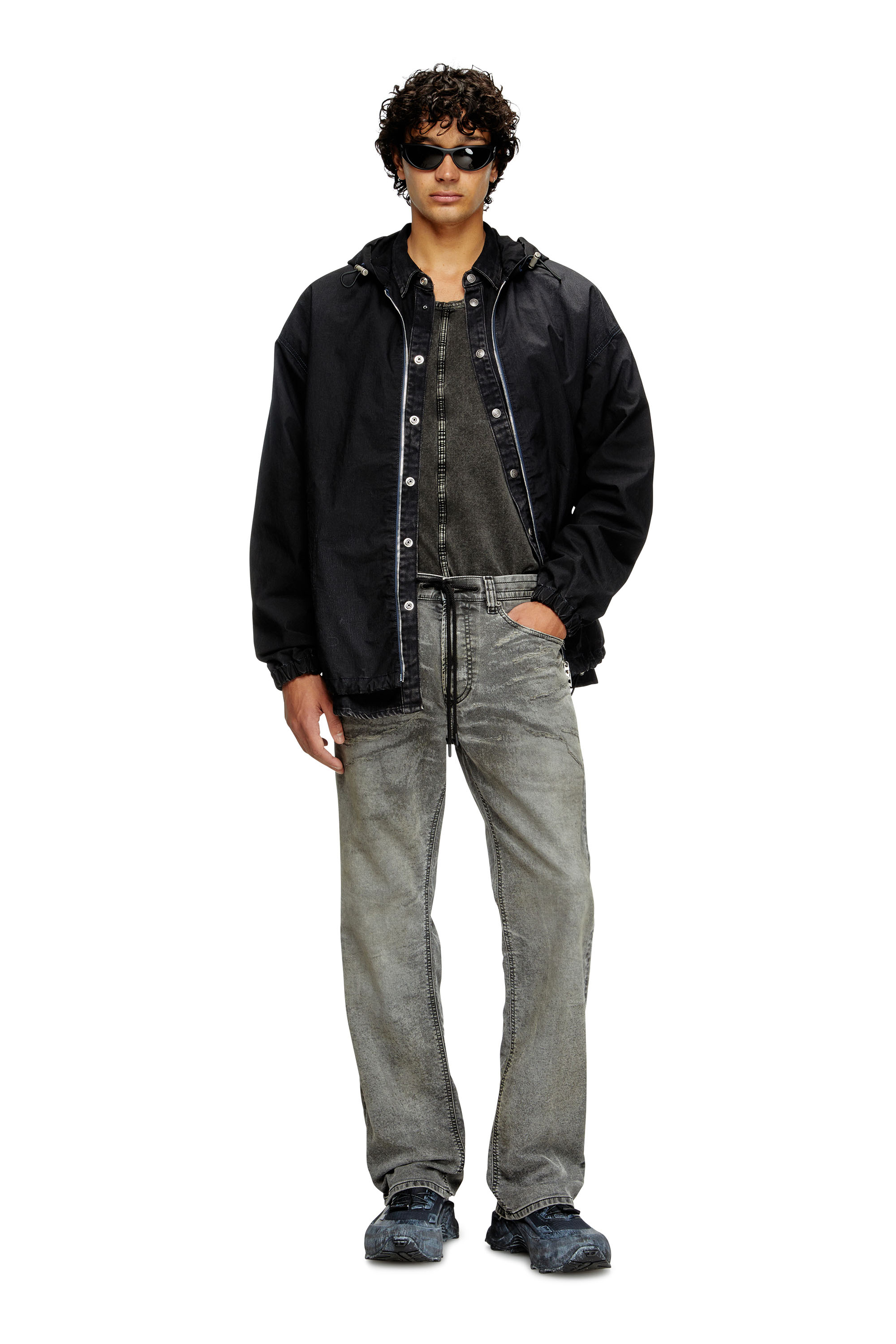 Diesel - Male's Relaxed 2080 D-Reel Joggjeans® 09M35, ブラック/ダークグレー - 1