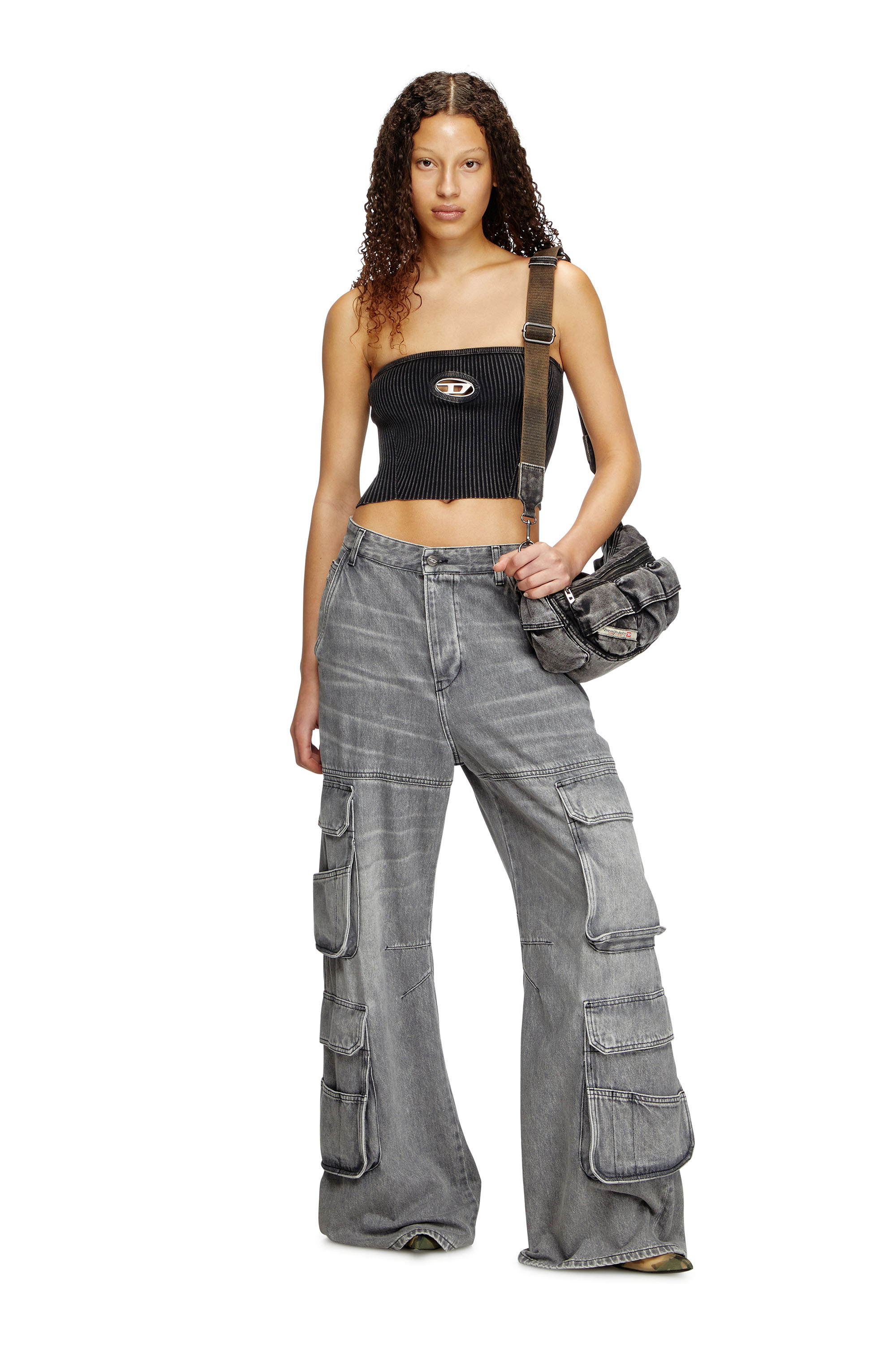 Diesel - M-CLARKSVILLEX-C, Female's Knit tube top with cut-out logo in ブラック - 4