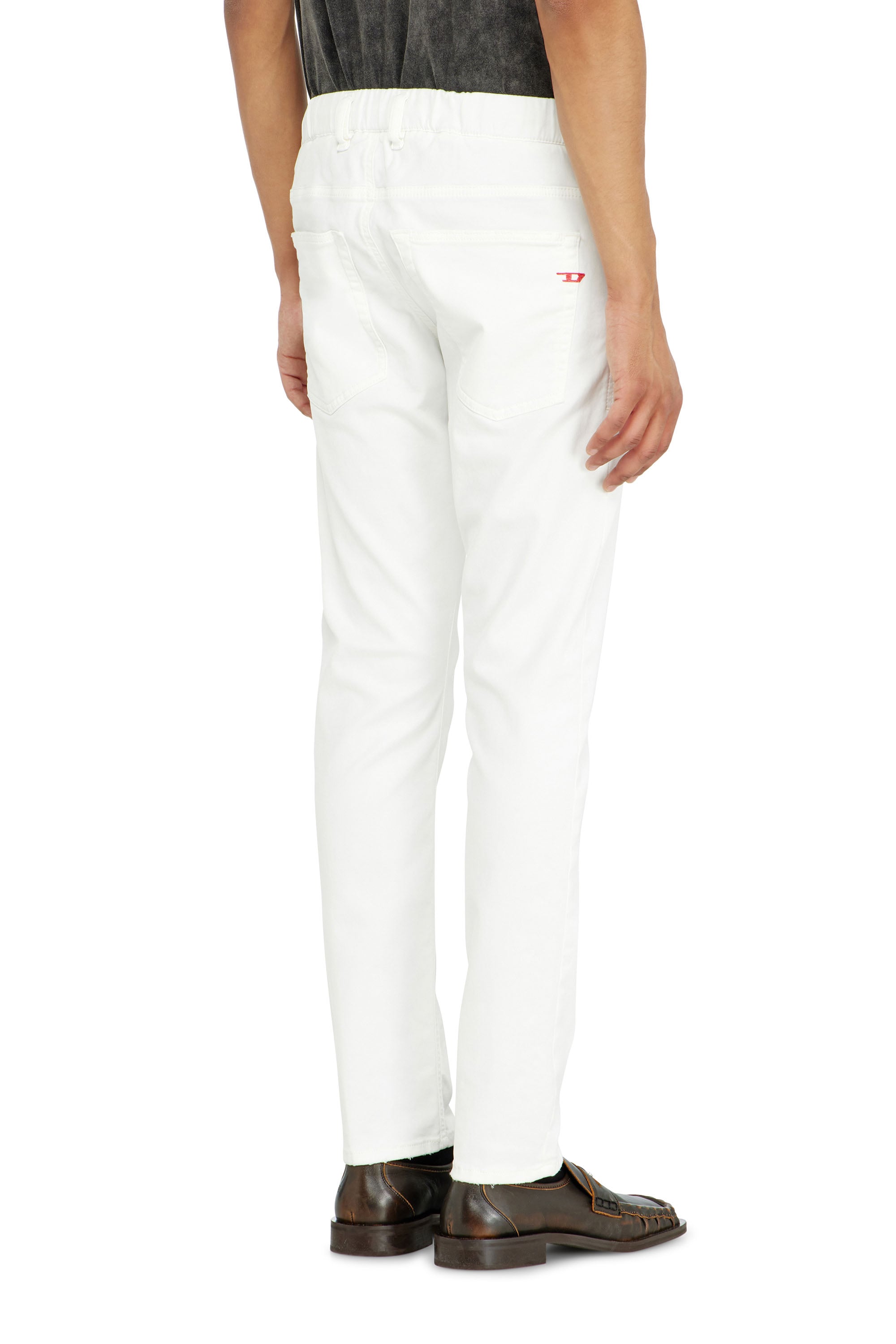 Diesel - Male's Regular 2032 D-Krooley-BW Joggjeans&reg; 068HX, ホワイト - 3