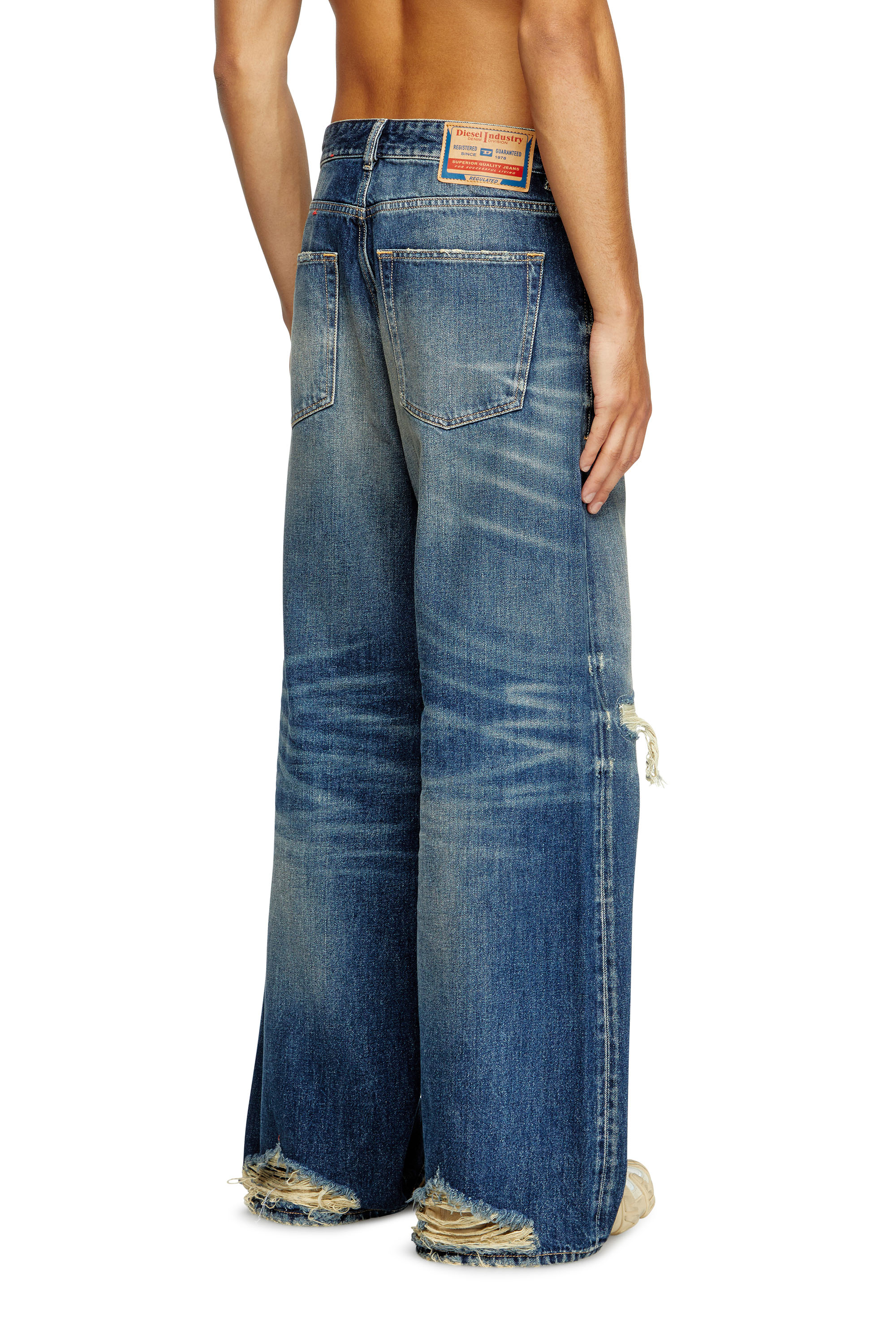 Diesel - Male's Relaxed Jeans D-Rise 09J95, ダークブルー - 4