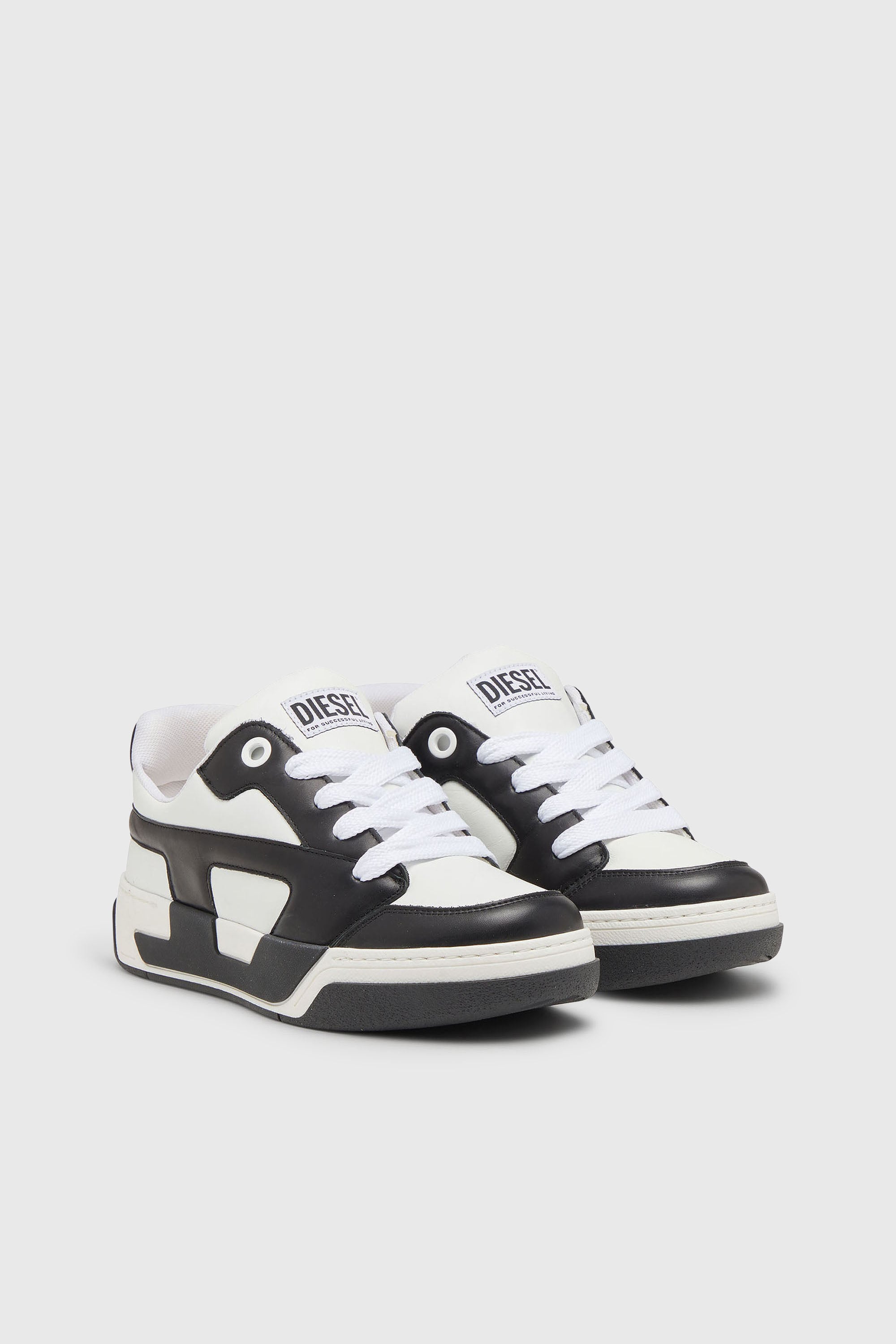 Diesel - S-D-OLLIE LOW W, Female's ローカットスニーカー in ホワイト/ブラック - 2