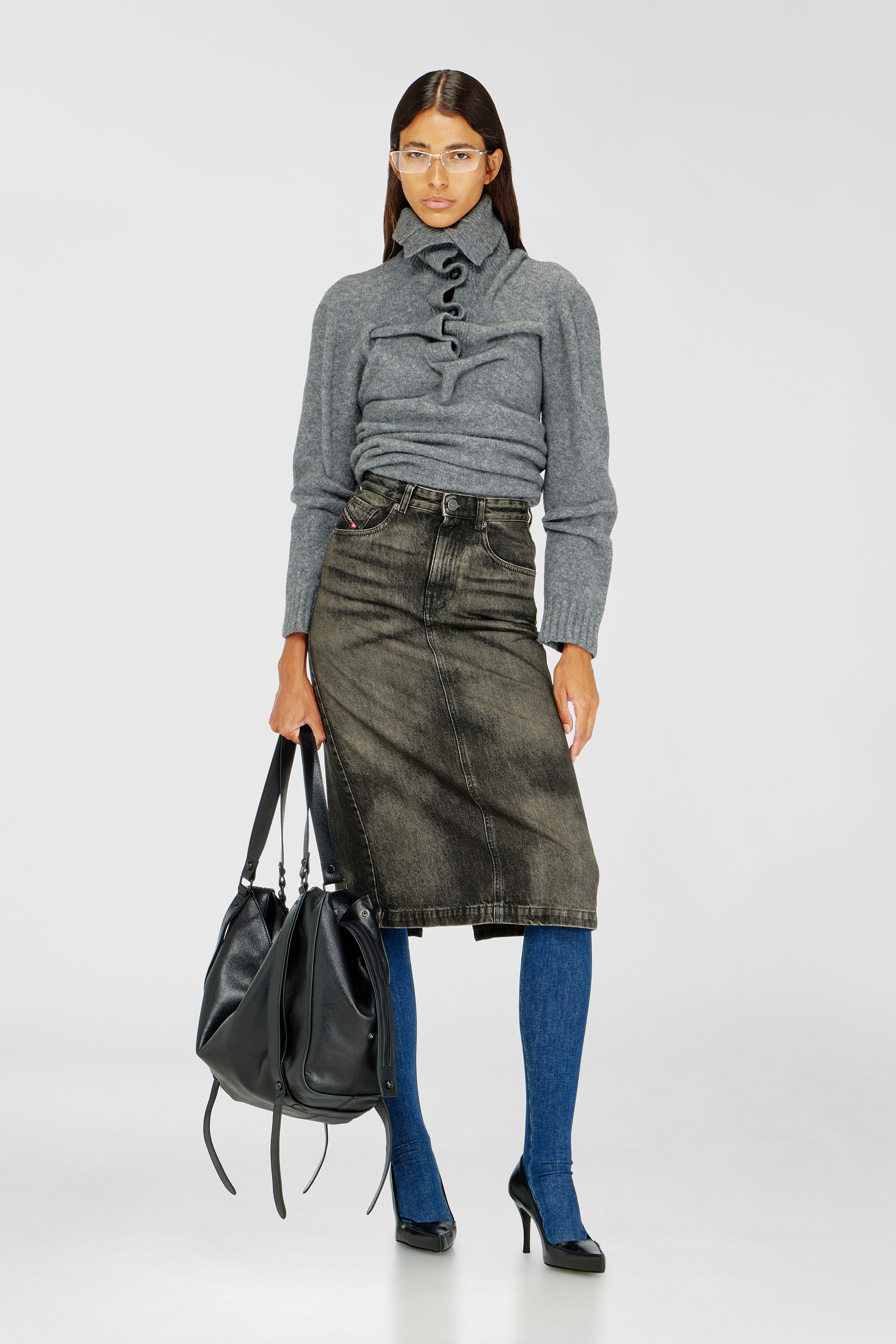 Diesel - DE-PENDY-FSJ, Female's Pencil skirt in dirty-effect denim in ブラック/ダークグレー - 1