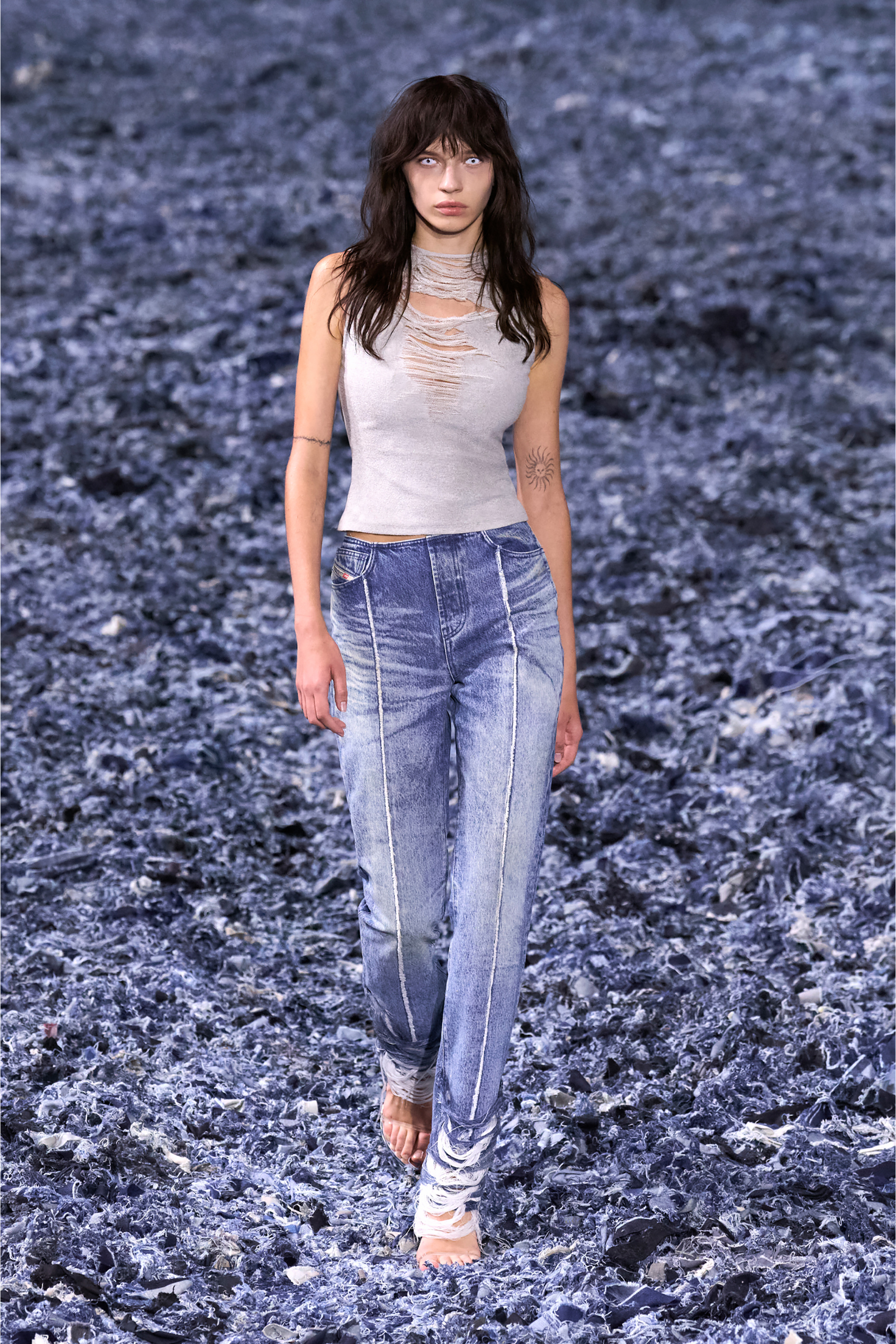 Diesel - T-YASMINA, Female's Tank top with distressed front in ライトグレー - 5