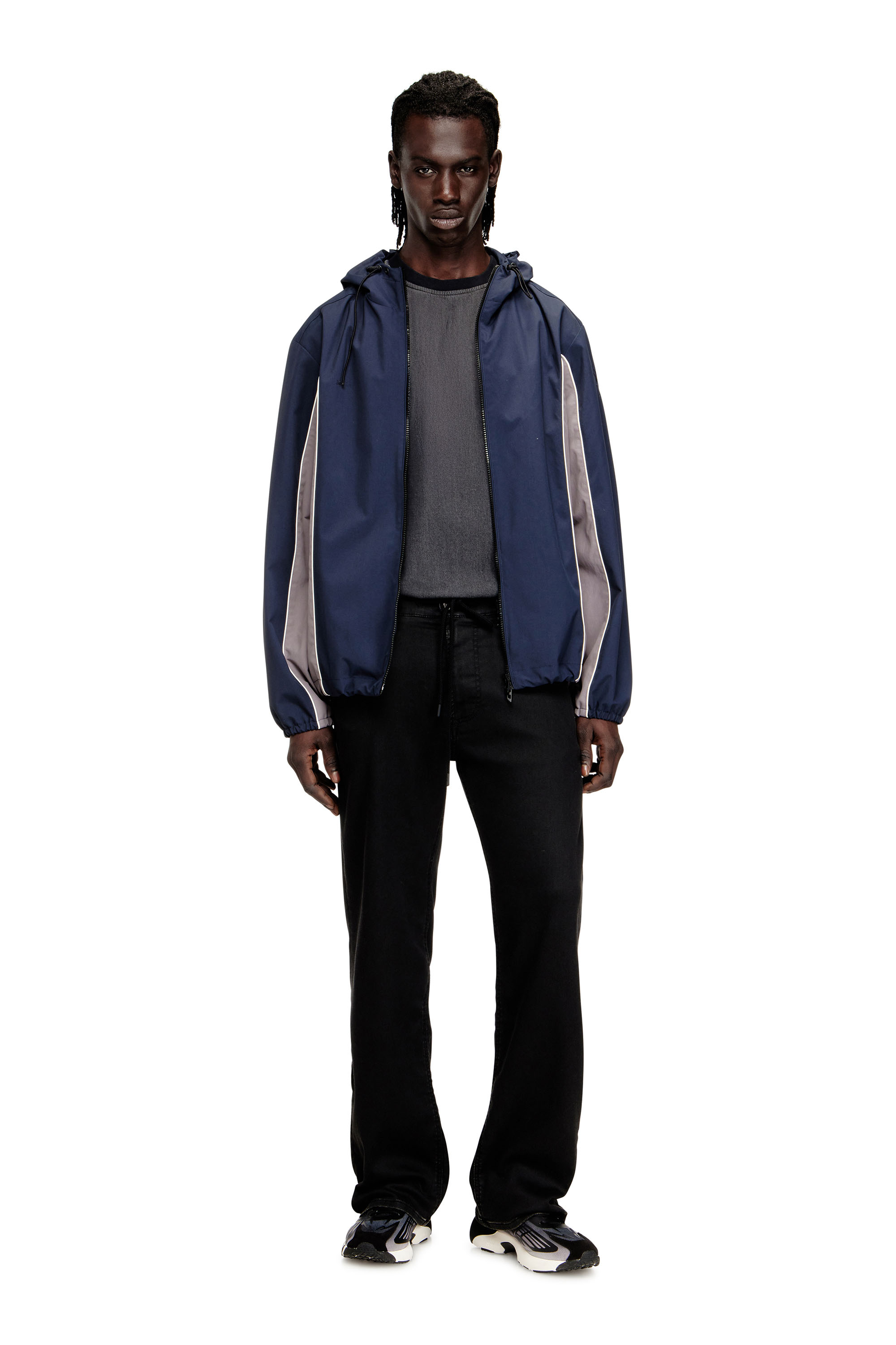 Diesel - Male's Relaxed 2080 D-Reel Joggjeans&reg; 09N90, ブラック/ダークグレー - 1