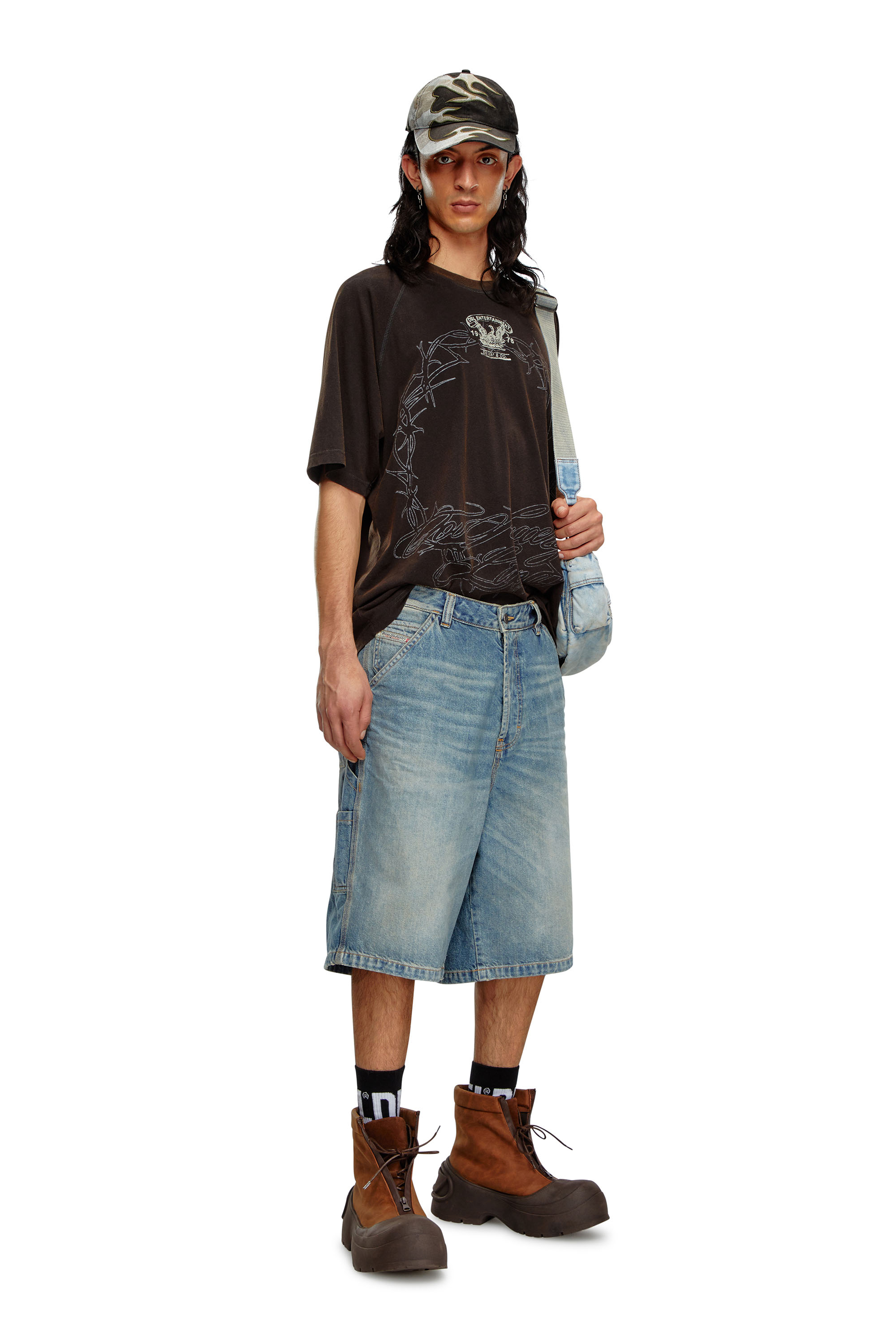 Diesel - D-LIVERY-SHORT, Male's Denim utility shorts in ライトブルー - 2