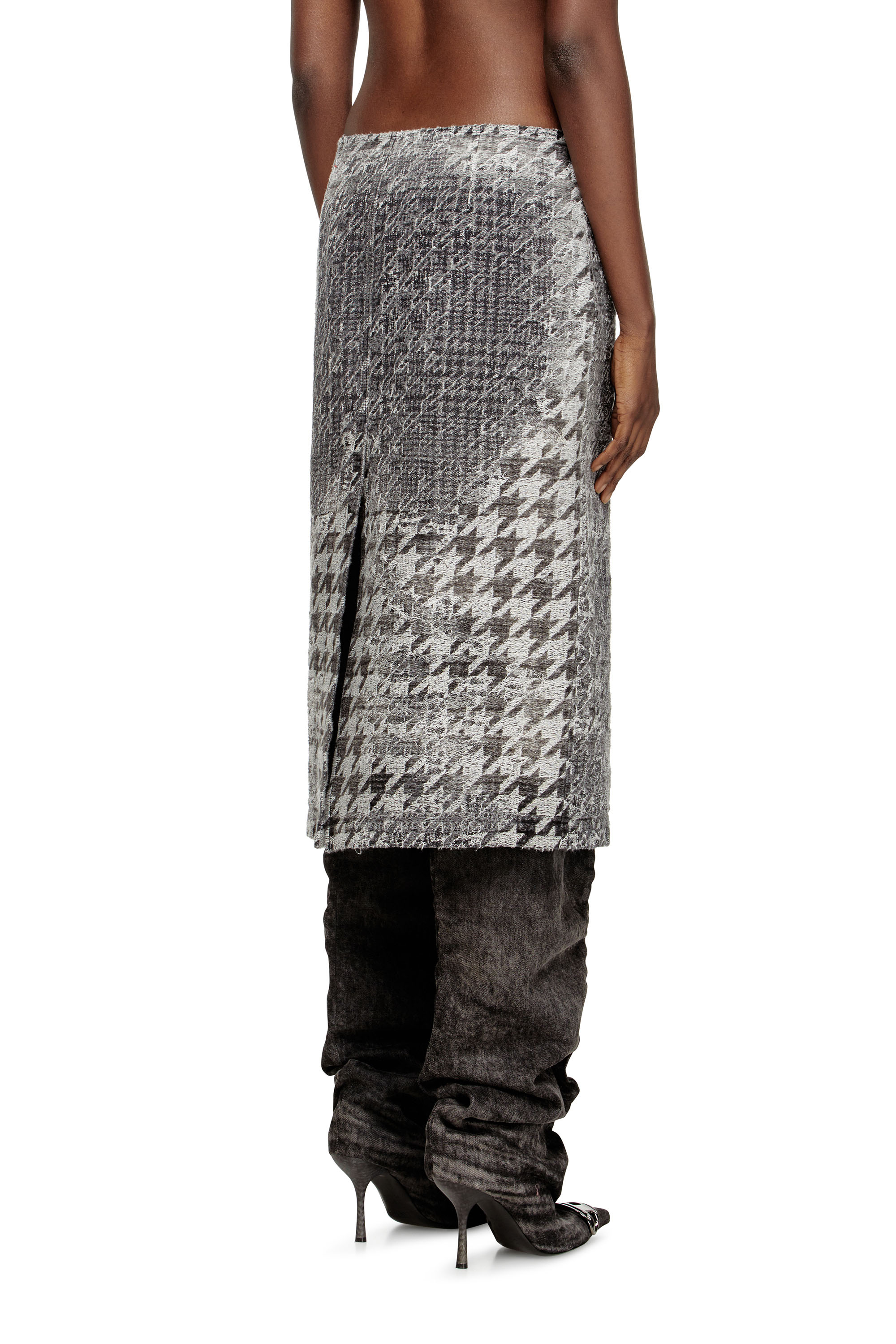 Diesel - DE- RATHIAN-FSH, Female's Midi skirt in Prince of Wales jacquard denim in ブラック/ホワイト - 4