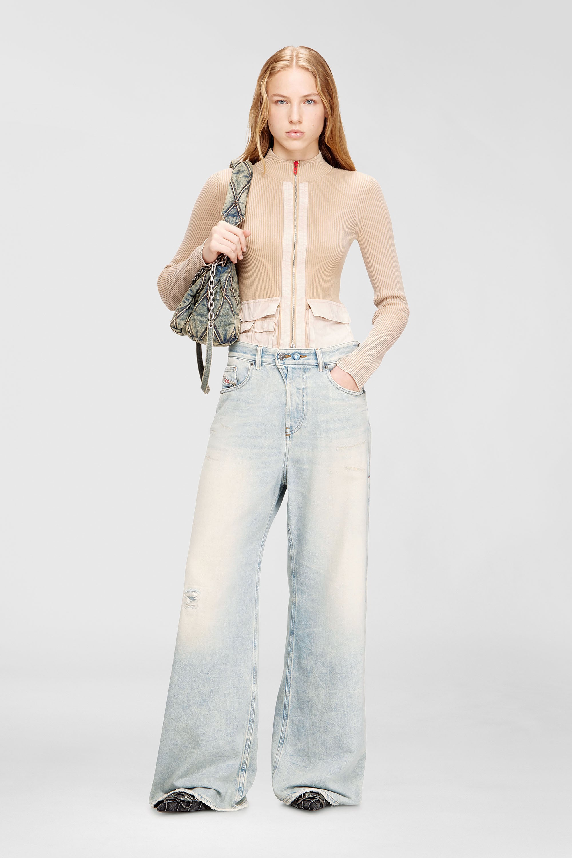 Diesel - CHARM-D SHOULDER S, Female's デニムキルティングショルダーバッグS in ダークブルー - 2