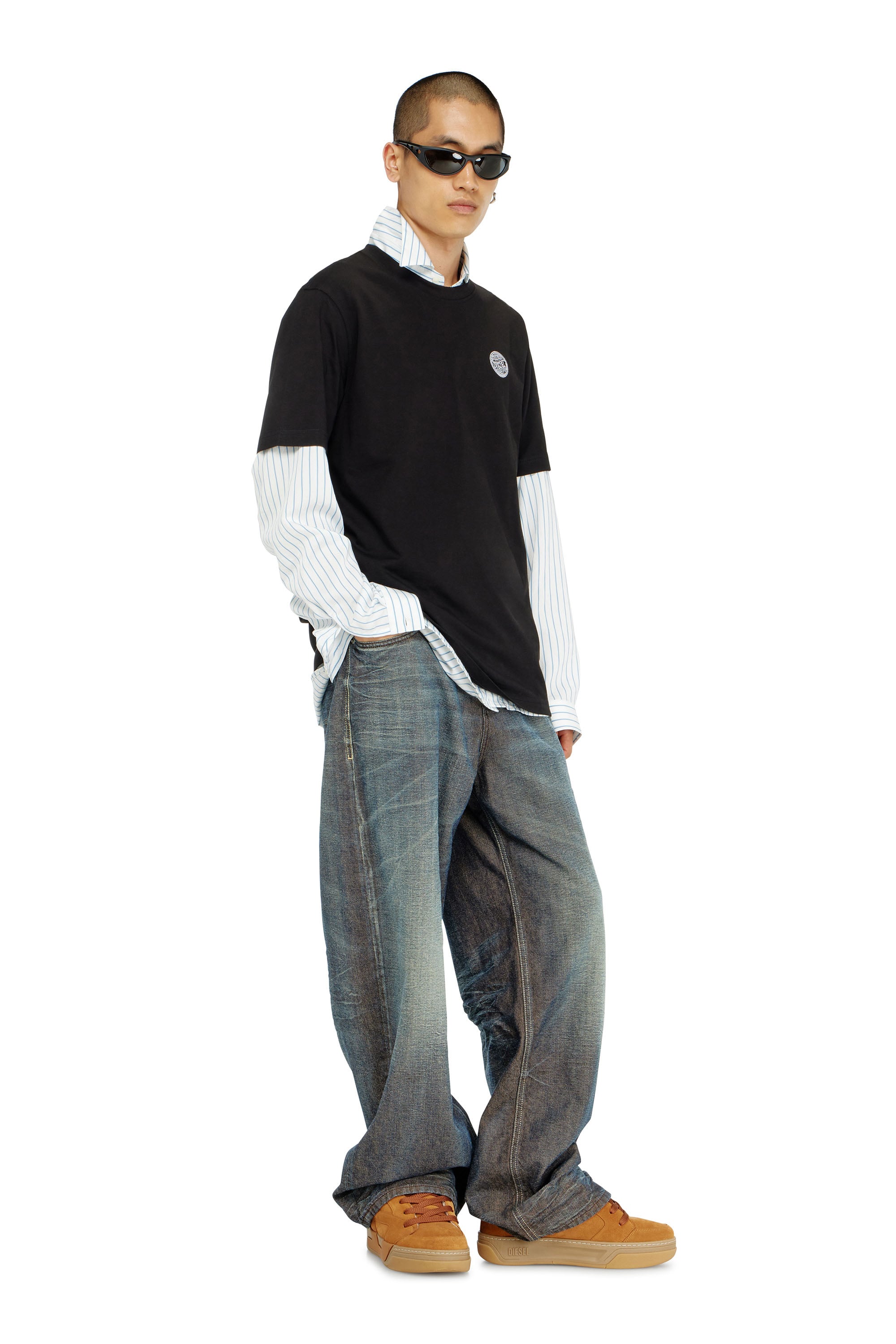 Diesel - T-ADJUST-AA7, Male's Tシャツ in ブラック - 2