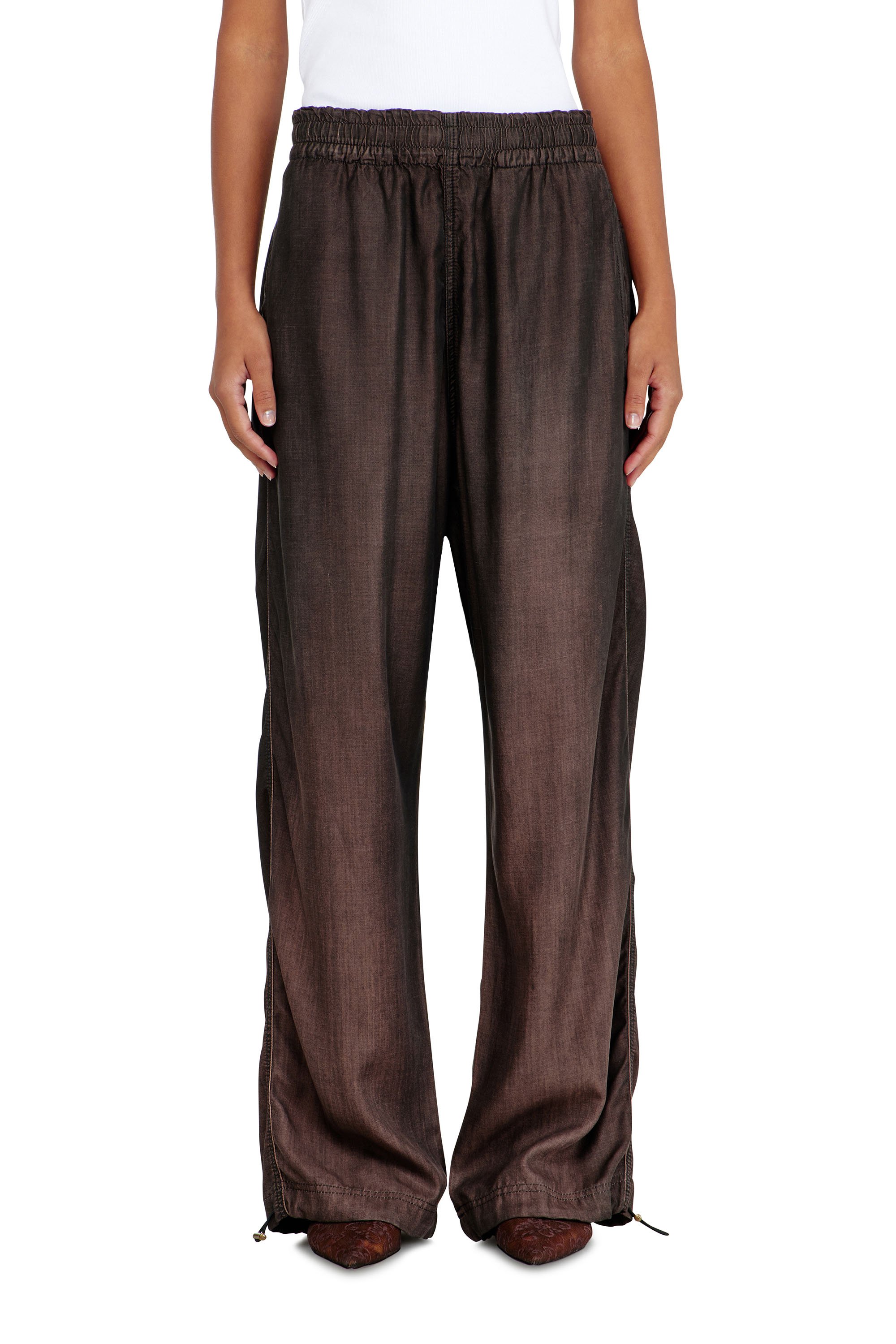 Diesel - Unisex's Relaxed Jeans D-Roder 068YF, ダークブラウン - 2