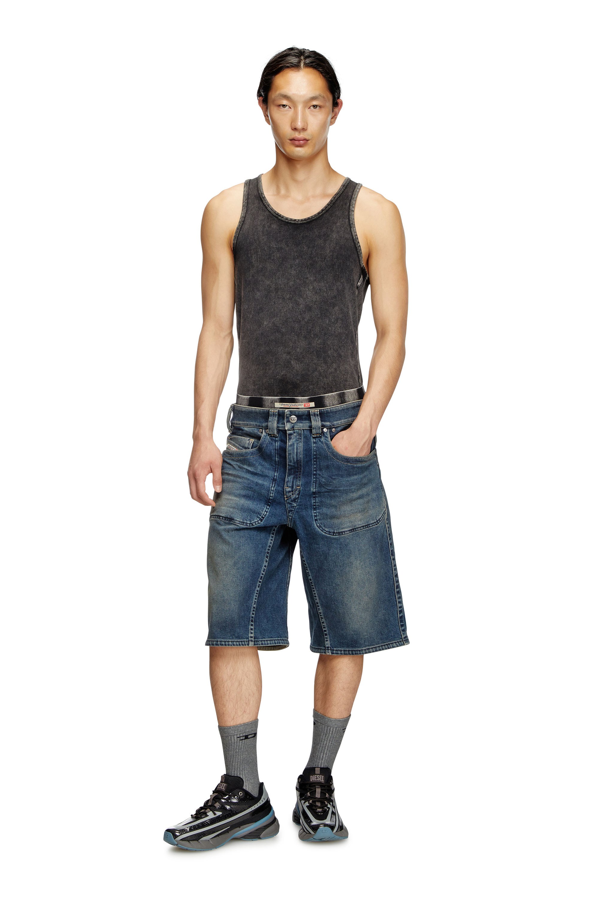 Diesel - D-MACRO-RE SHORT, Male's Bermuda shorts in Rehab denim in ダークブルー - 1