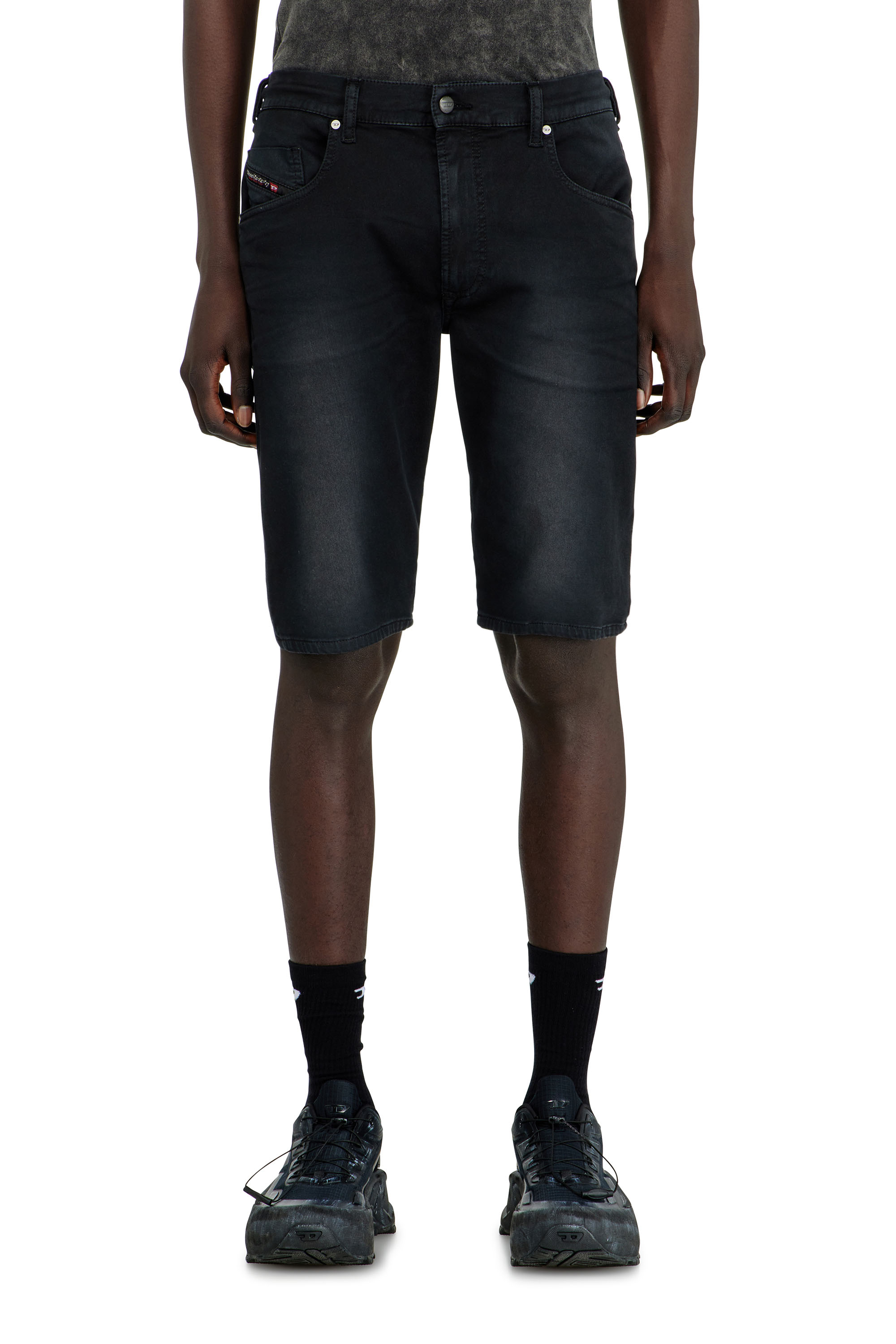 Diesel - 2033 D-KROOLEY-SHORT-BW JOGG, Male's ジョグ ショートパンツ in ブラック - 3