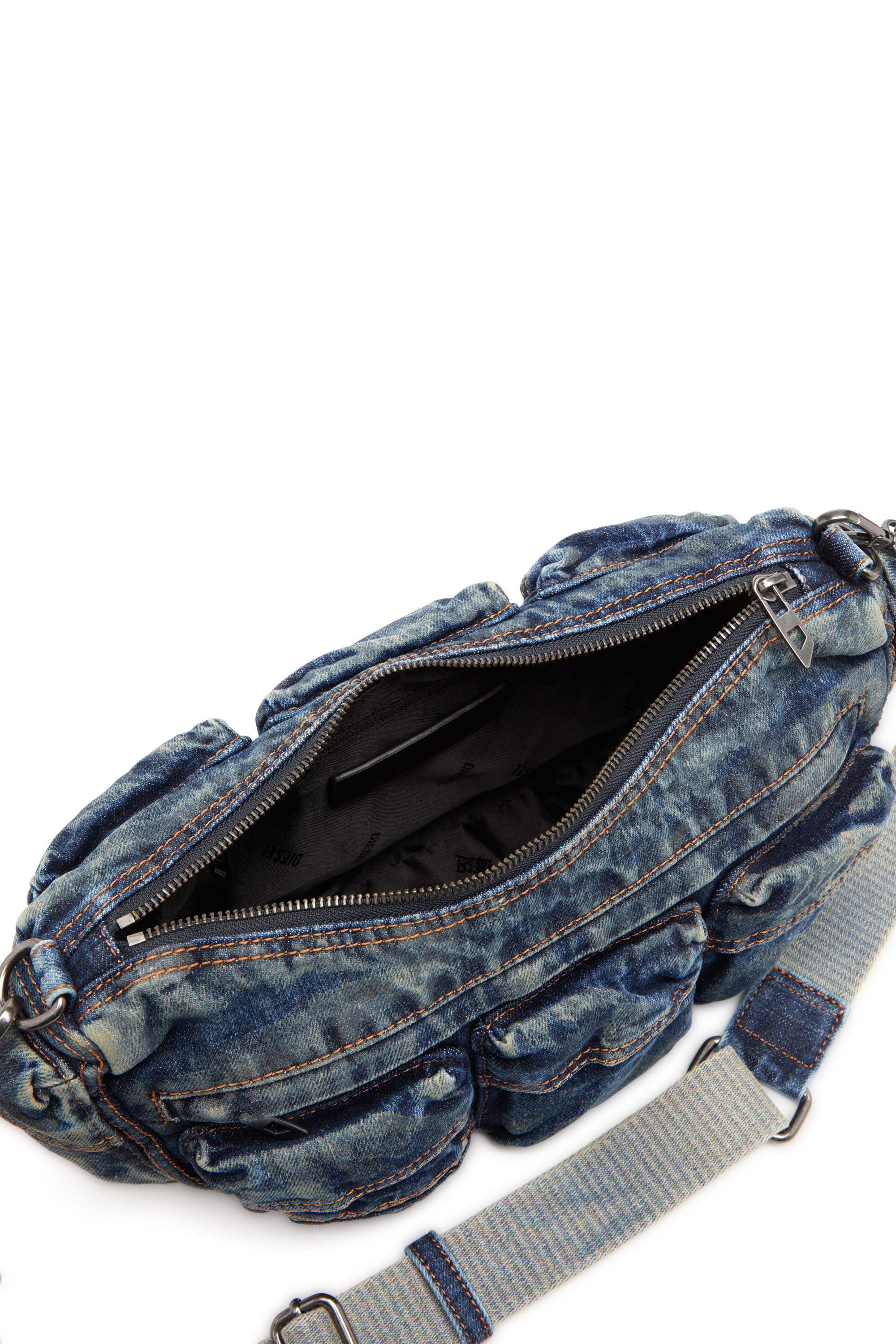 Diesel - RE-EDITION TRAVEL 3000 SHOULDER BAG X, Unisex's Travel 3000-Multipocket bag in treated denim in ブルー - 4