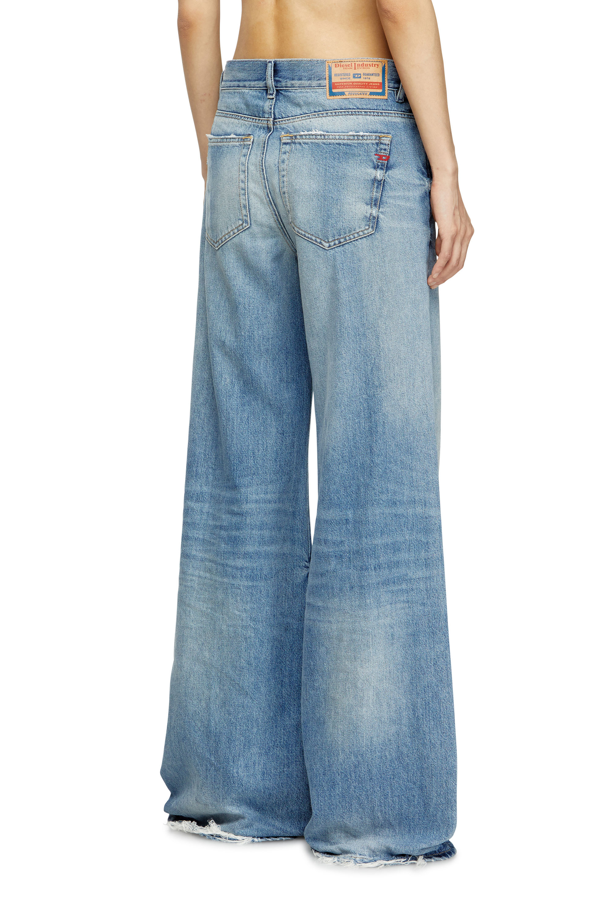 Diesel - Female's Flare Jeans 1978 D-Akemi 09M07, ライトブルー - 4
