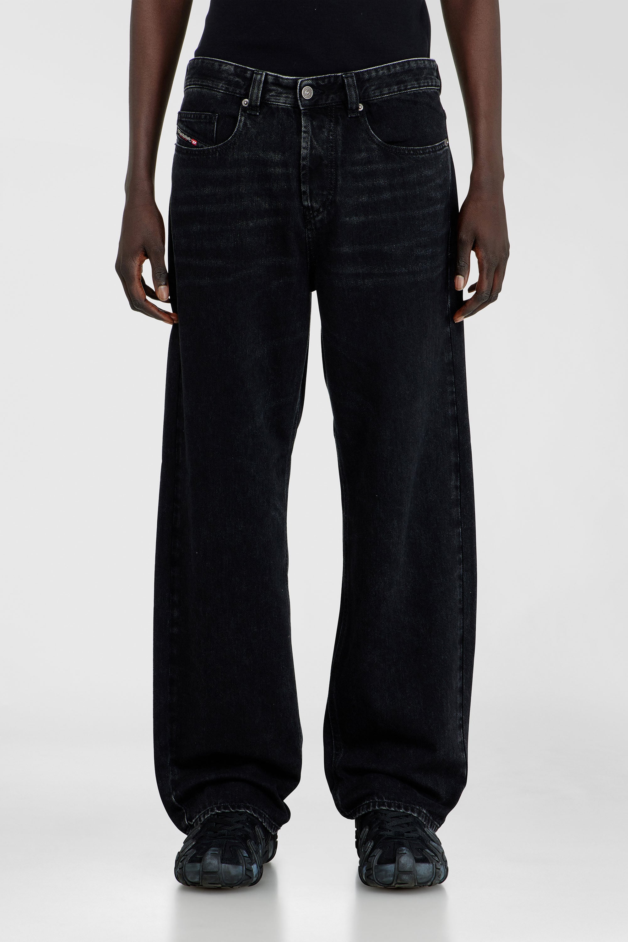 Diesel - Male's Relaxed Jeans 2001 D-Macro 09P09, ブラック/ダークグレー - 5
