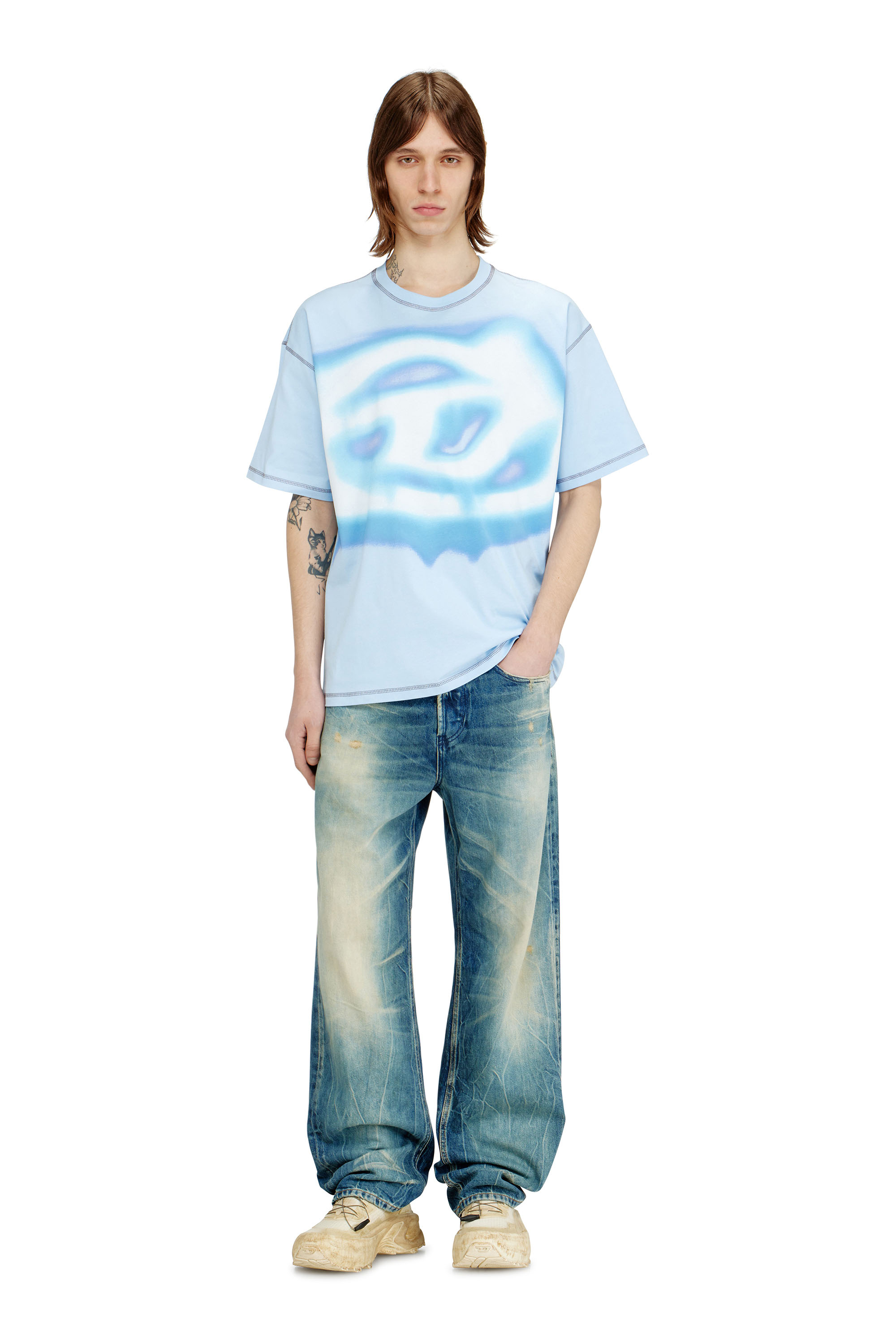Diesel - T-BOXT-V11, Male's Relaxed T-shirt with water-effect print in ライトブルー - 1