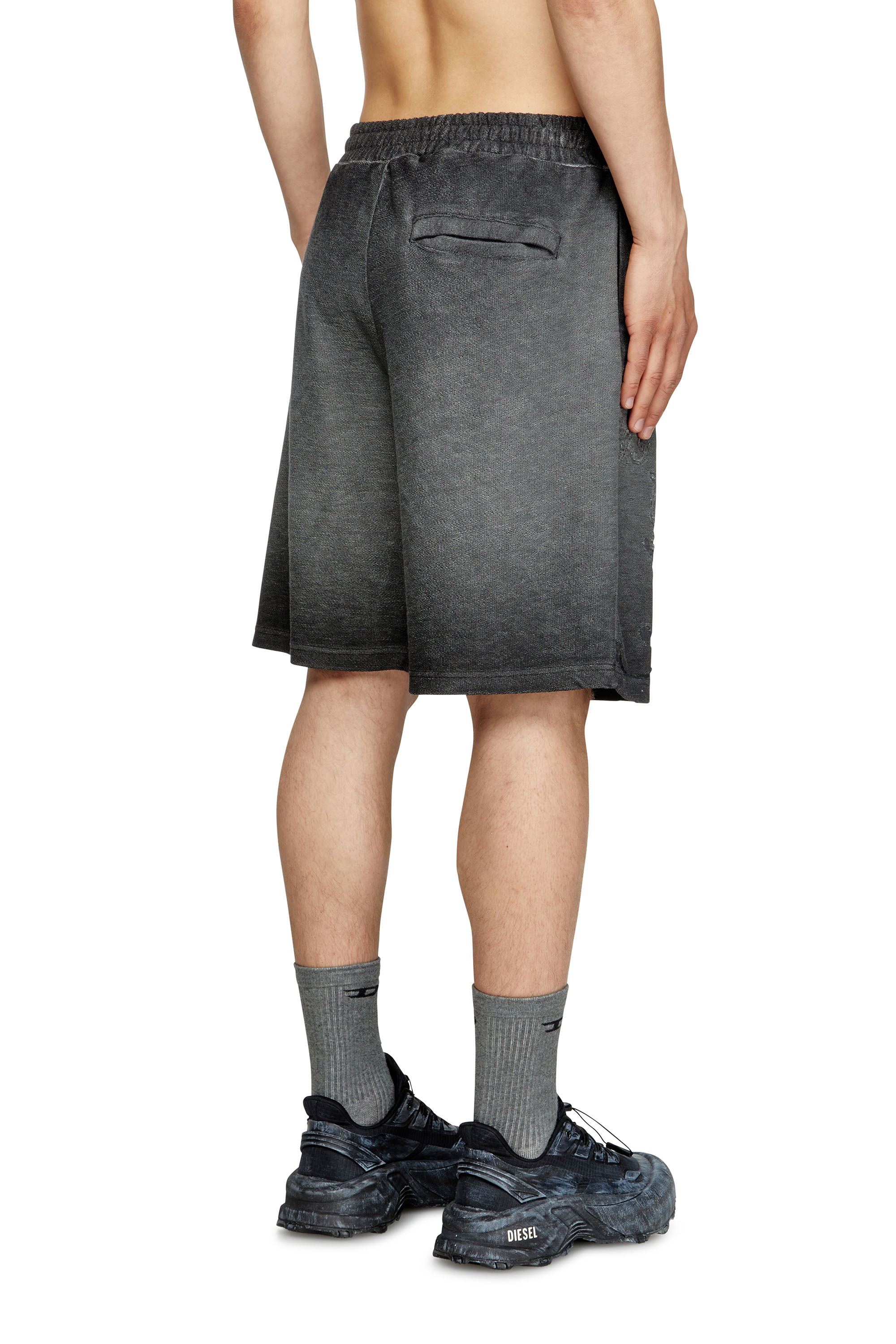 Diesel - P-CROWDE, Male's Sweat shorts with phoenix devoré in ダークグレー - 4