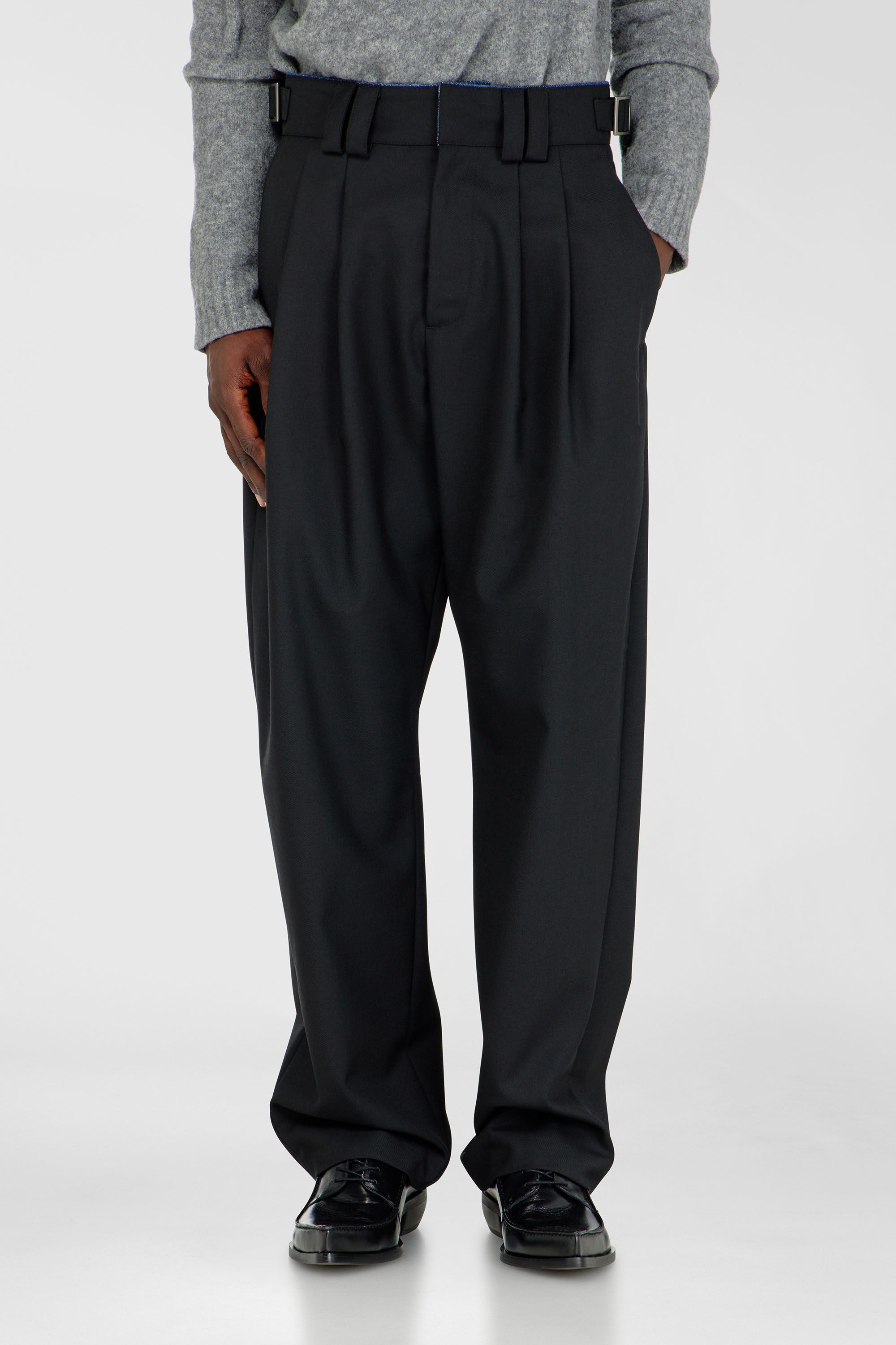 Diesel - P-HIT-COOL, Male's Tailored pants with denim detail in ブラック - 1