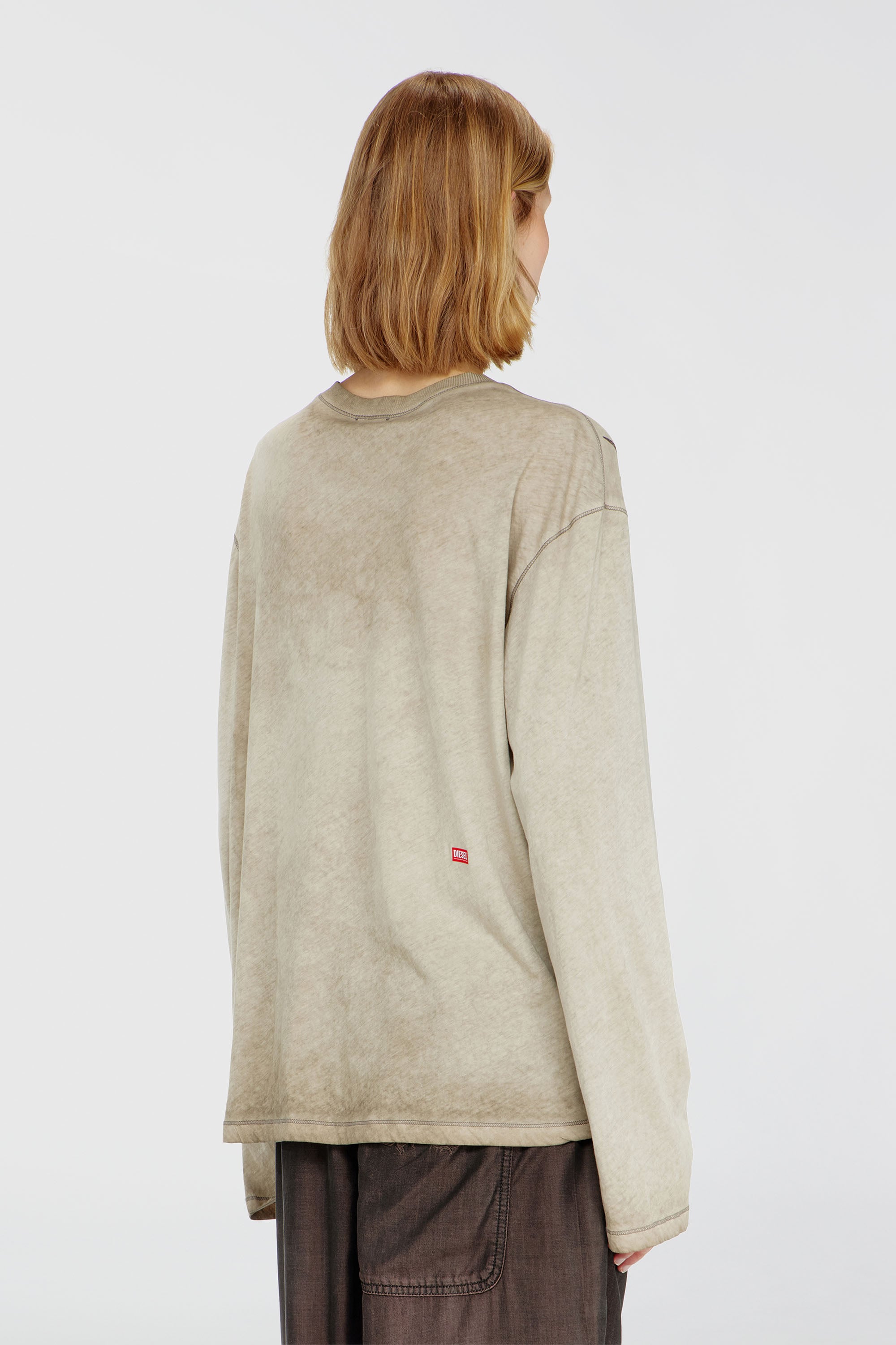 Diesel - T-HILARY-LS-AA2, Female's 長袖Tシャツ in ベージュ - 4