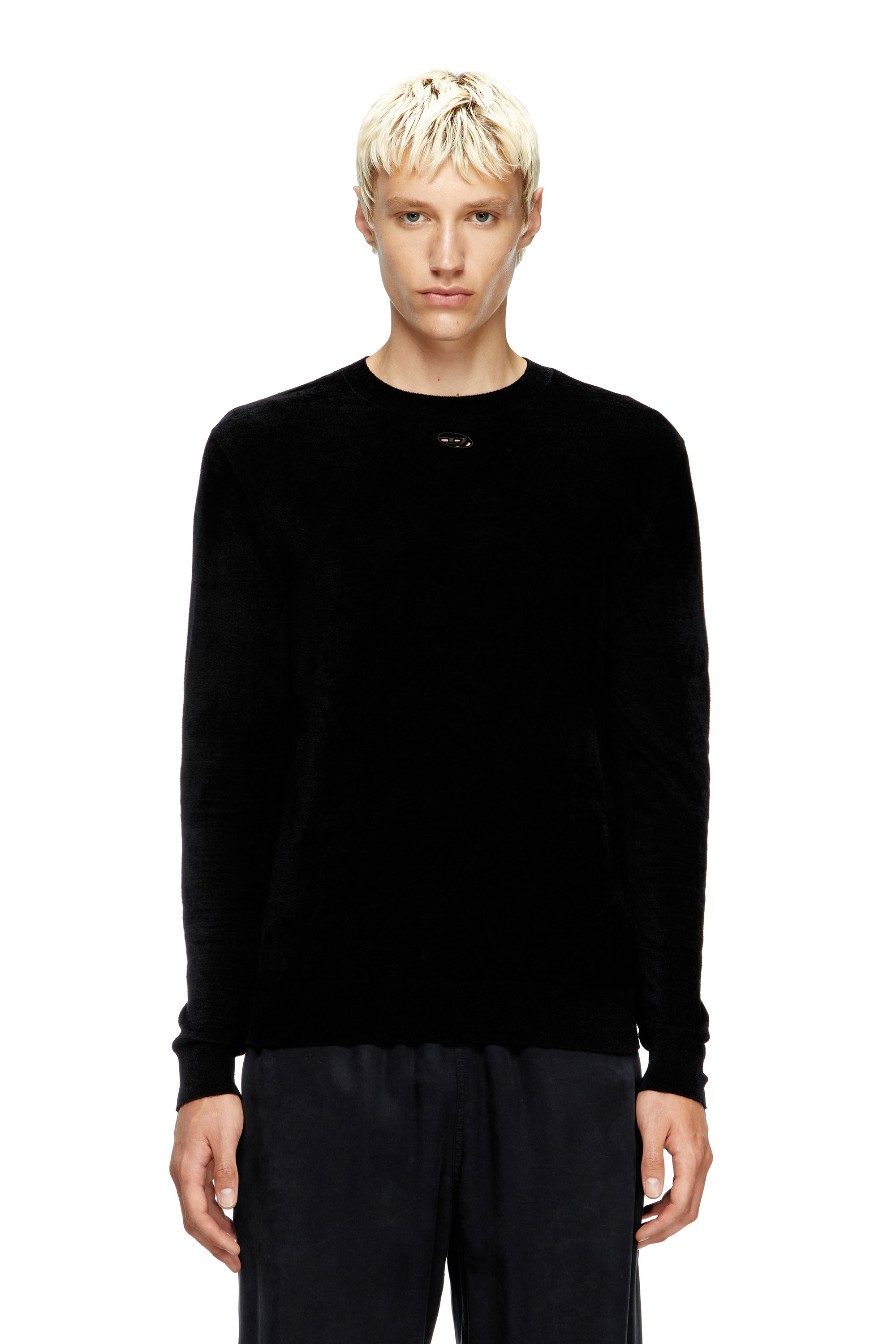 Diesel - K-CEVRO, Male's Chenille jumper with cut-out logo in ブラック - 1