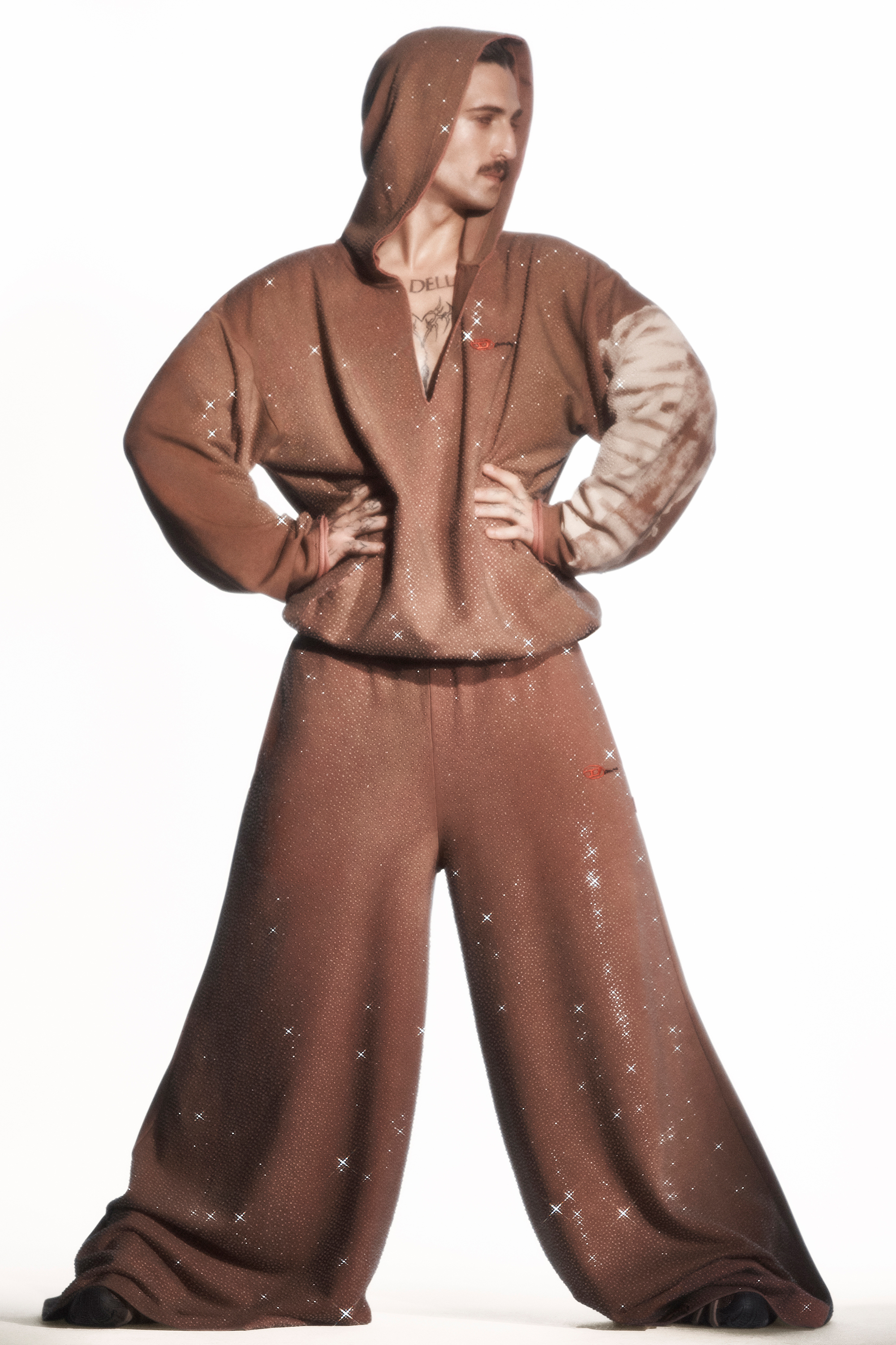 Diesel - P-DAM-LUX-DD, Unisex's Wide-leg sweatpants with crystals in ブラウン - 5