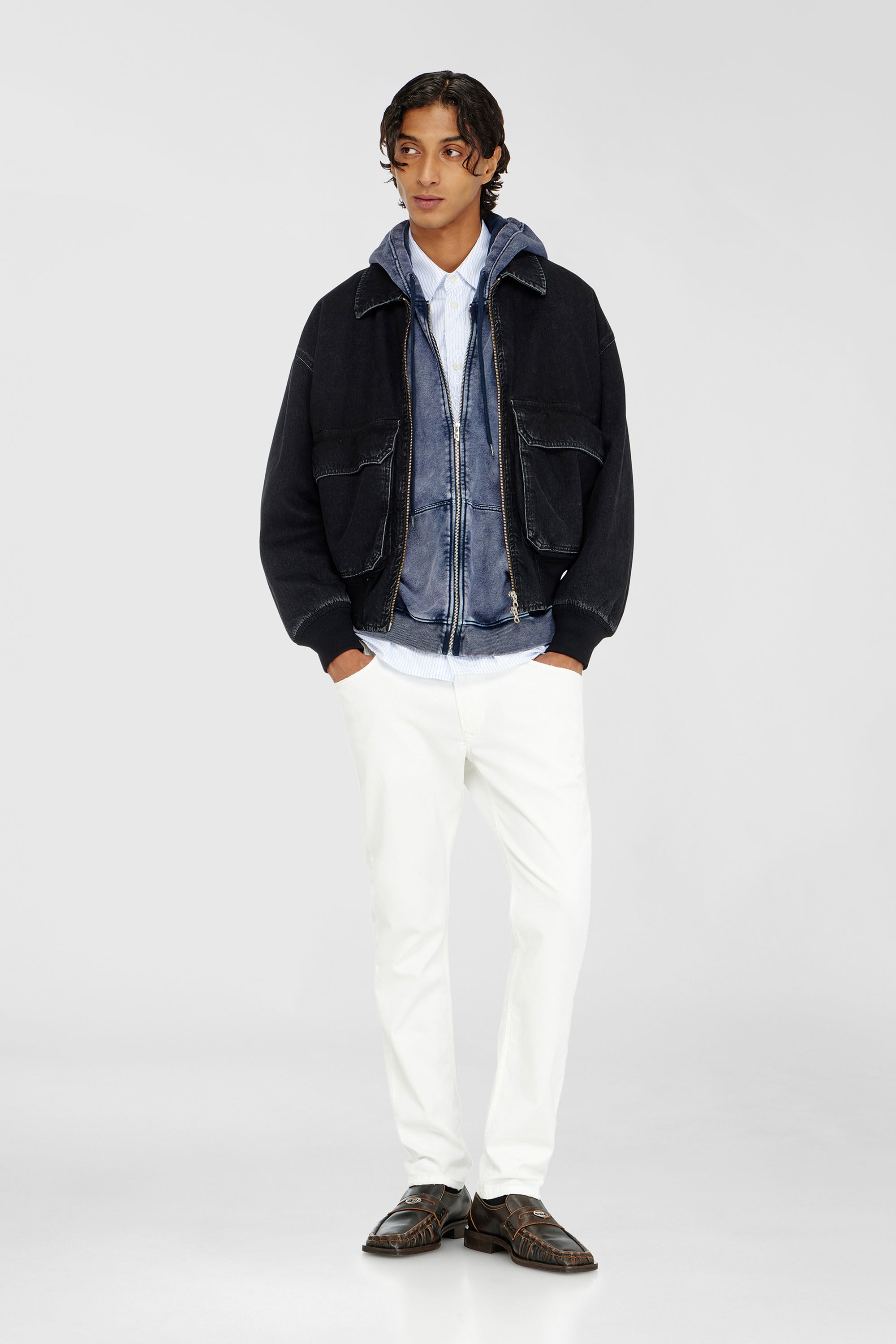 Diesel - Male's Regular 2032 D-Krooley-BW Joggjeans&reg; 068HX, ホワイト - 1