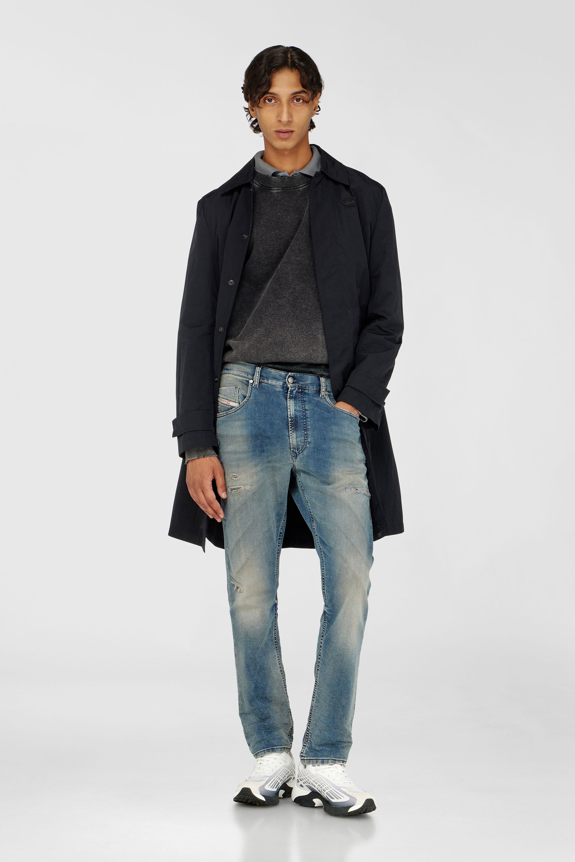 Diesel - Male's Regular 2032 D-Krooley-BW Joggjeans&reg; 068WY, ミディアムブルー - 1