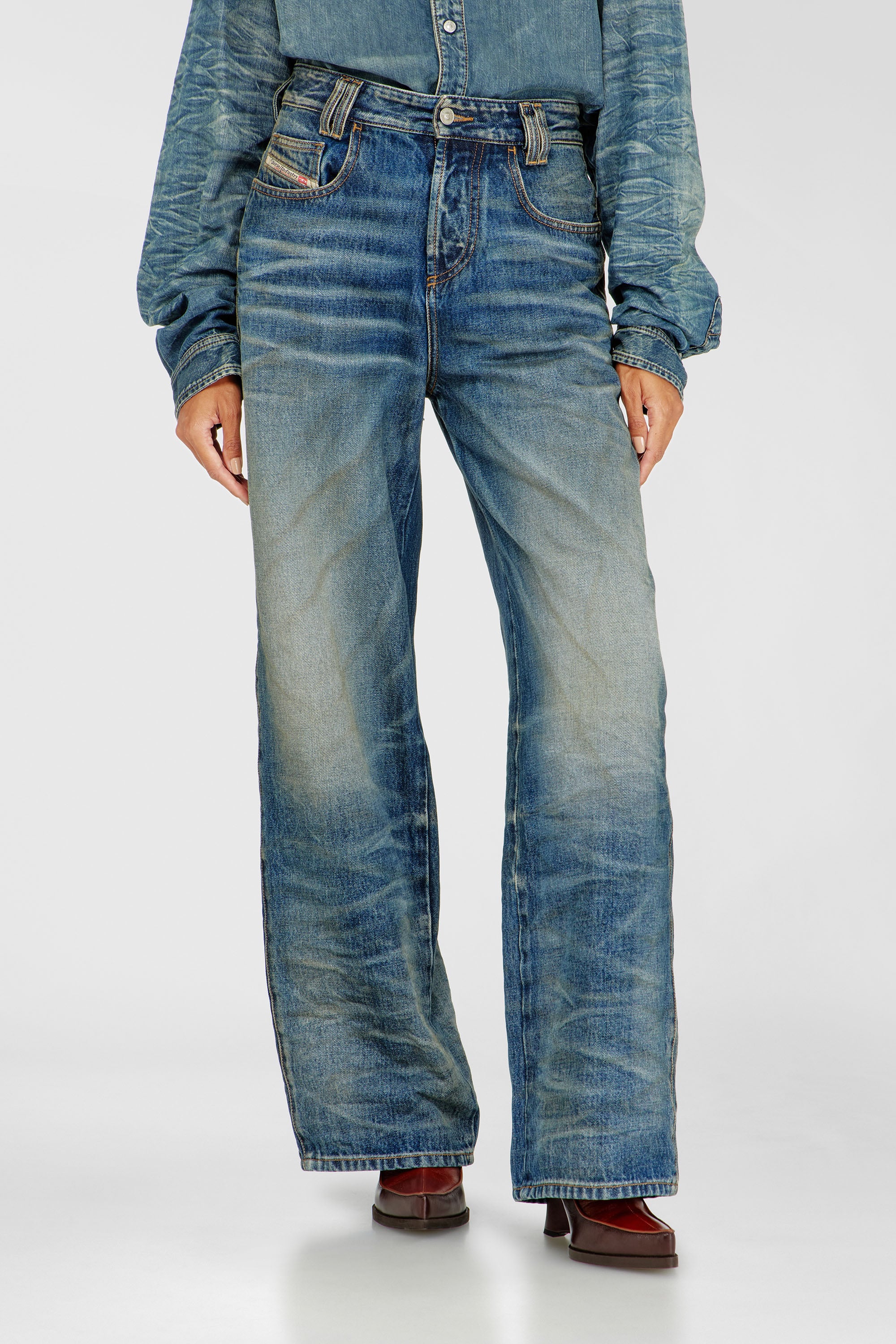 Diesel - Unisex's Relaxed Jeans 1982 D-Hakou 007GC, ミディアムブルー - 2